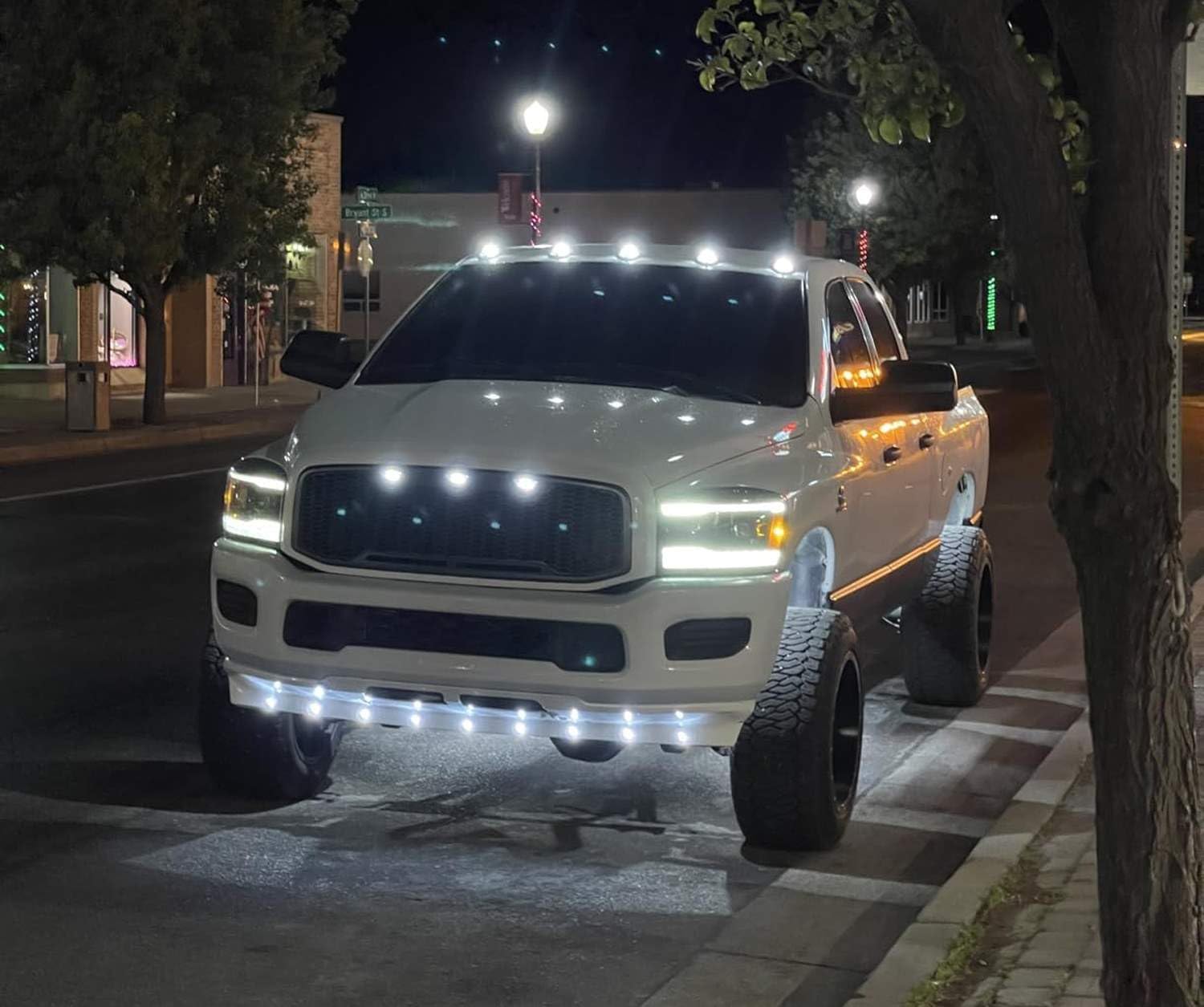 iJDMTOY 20pc Set Xenon White LED Front Bumper Valance Accent Running Light Kit/LED Air Dam Light Kit, Compatible with Dodge/Chevy/GMC HD, Ford Super Duty Trucks or Semi Trucks