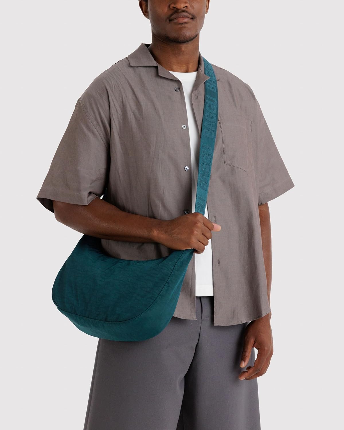 BAGGU Medium Nylon Crescent Bag