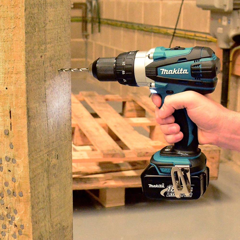 Makita DLX6104TX2 18 V Li-Ion LXT Combo Kit 3 batterie 5,0 Ah doppia porta caricatore borsa attrezzi