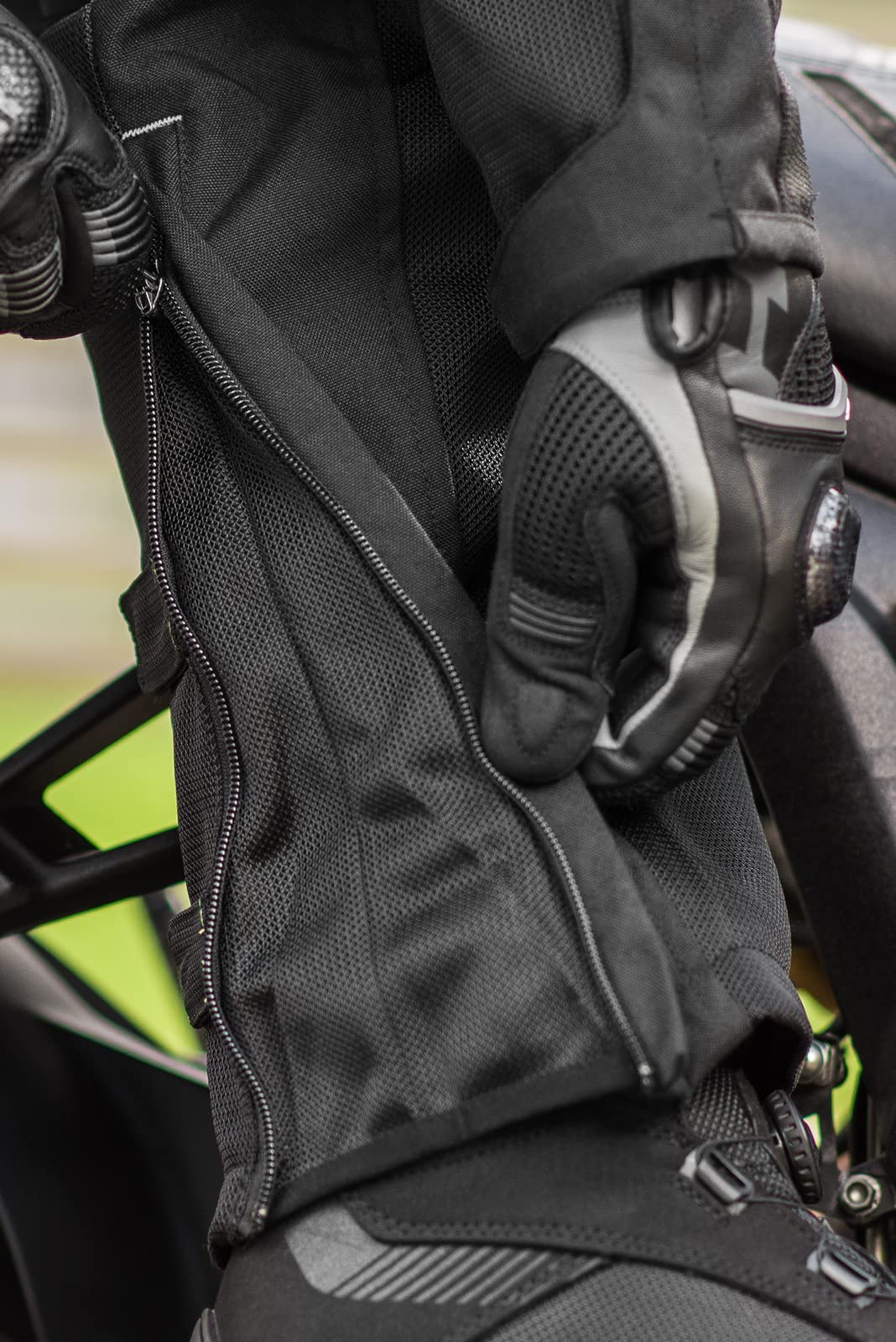 SHIMA JET Breathable MESH Panels Waterproof Removable Membrane Level 2 Back Protector Included Advanced Adjustment