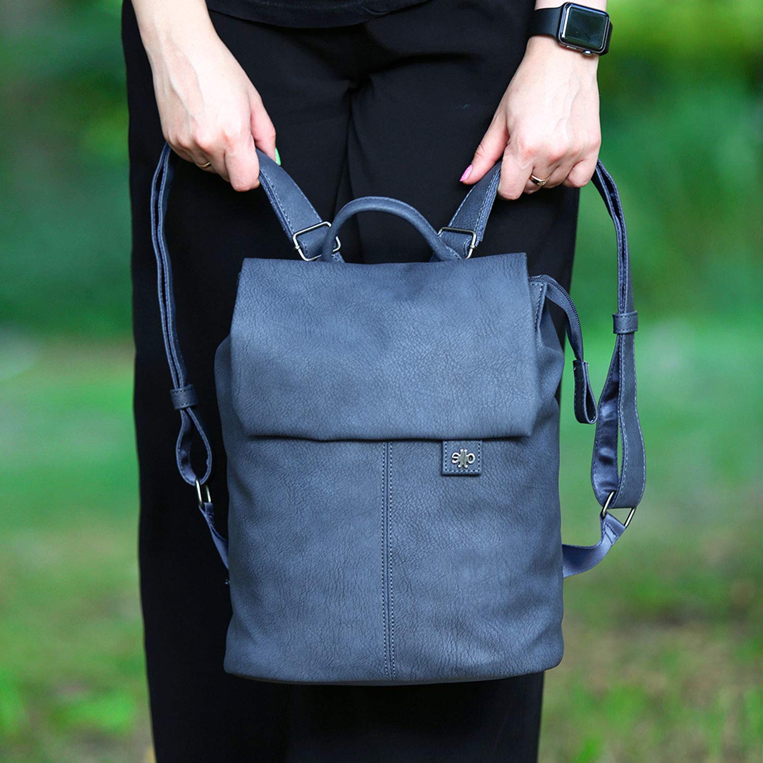 ekavale - Elegant Rucksack für Damen & Mädchen – City Daypack aus Optik Leder – klein Schulrucksack Backpack (Blau)