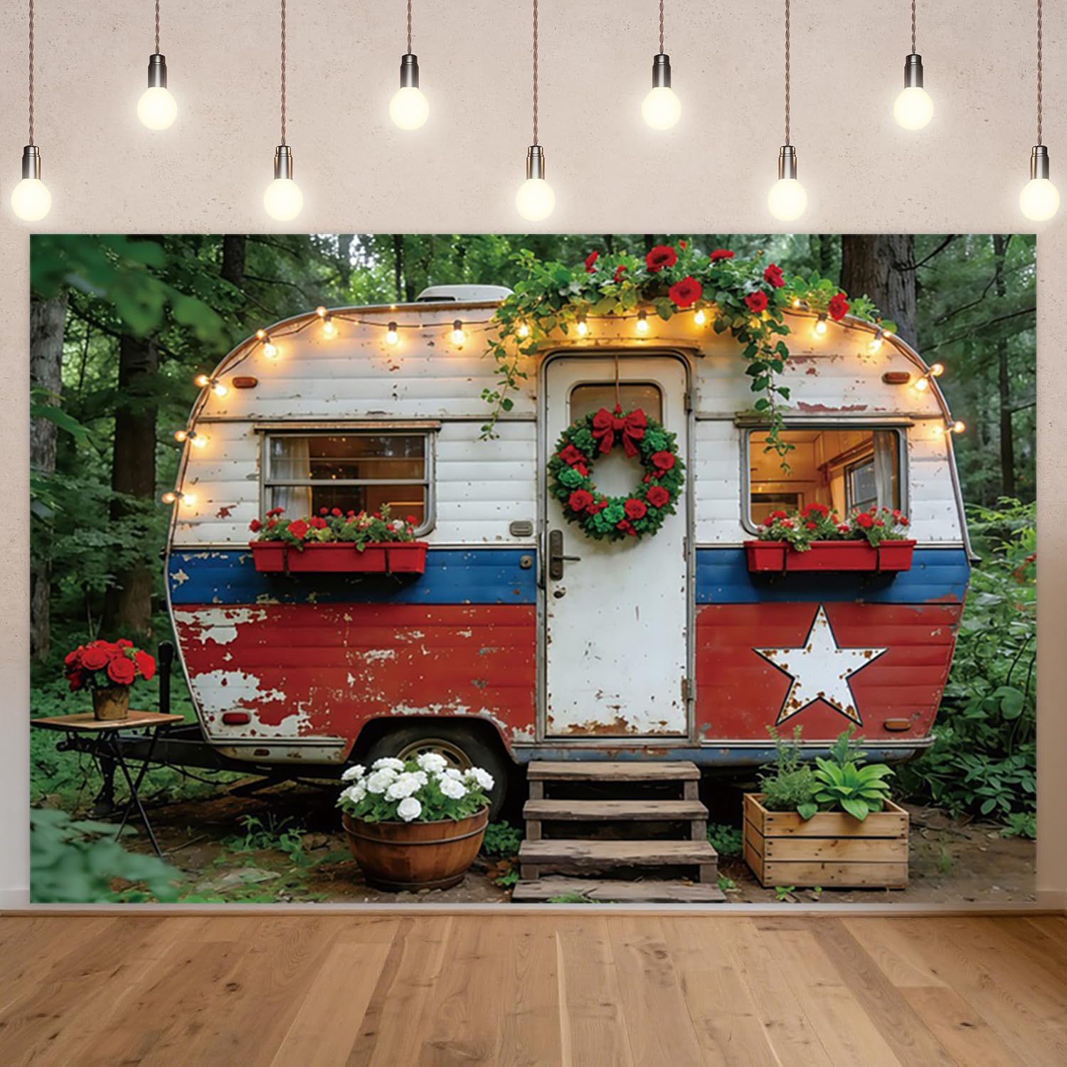 3,6x2,5m Vintage Patriotischer Camper Hintergrund Rot-Weiß-Blau Wohnwagen Blumenkranz Lichterketten Pflanzer Requisiten Rustikaler Outdoor Thema Fotostudio Requisiten