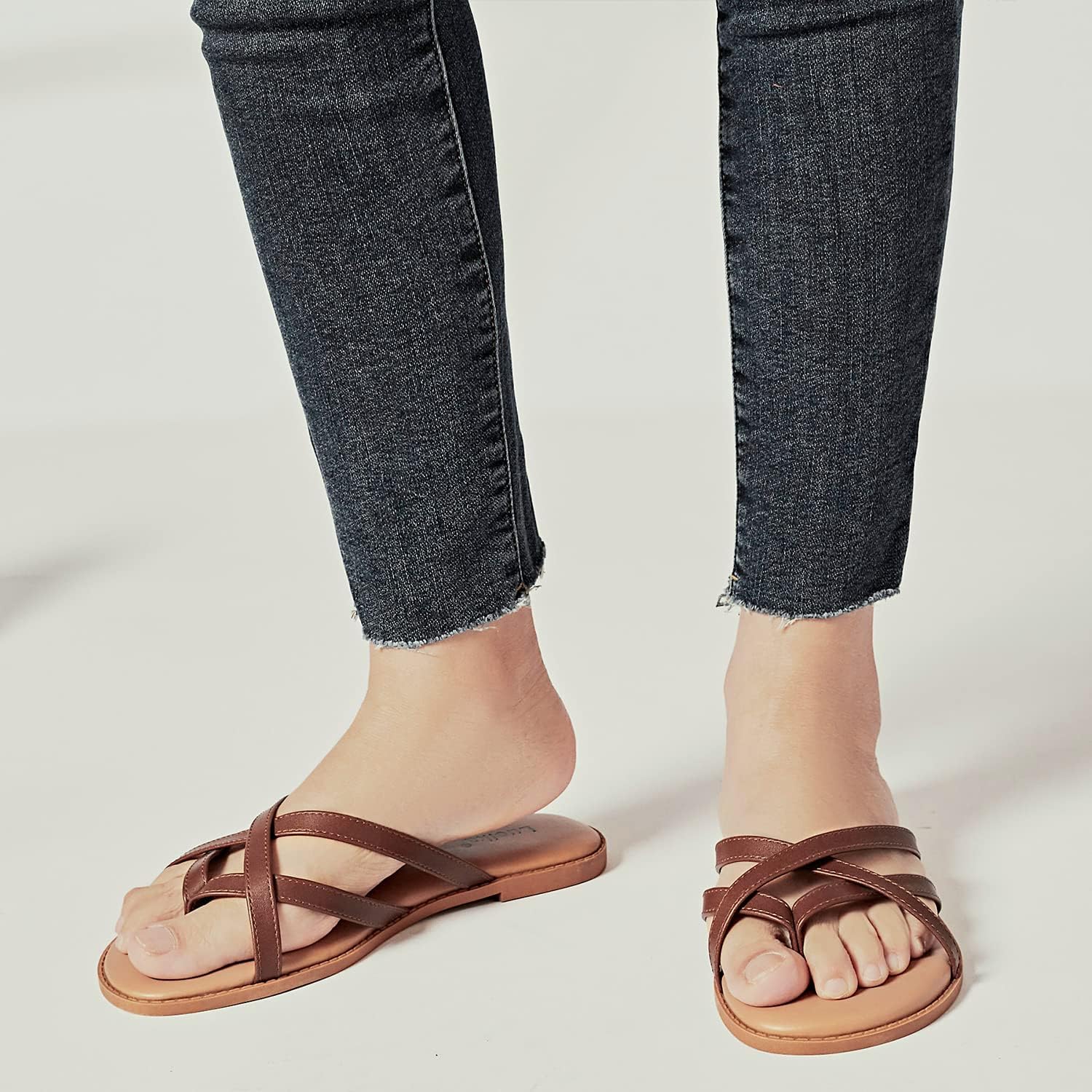 Luoika Women's Wide Width Flat Sandals, Flip Flop Slides Sandal Casual Strapy Sandal Slip on Summer Beach Shoes for Women. - Image 8