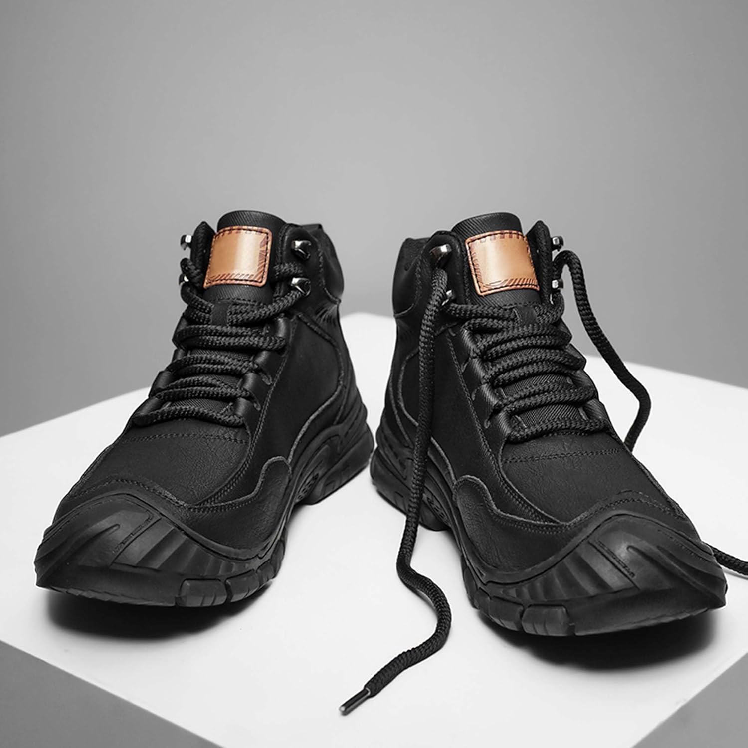 Thick Soled Hiking Shoes for Autumn and Winter, Outdoor Anti Slip and wear-Resistant Workwear Shoes