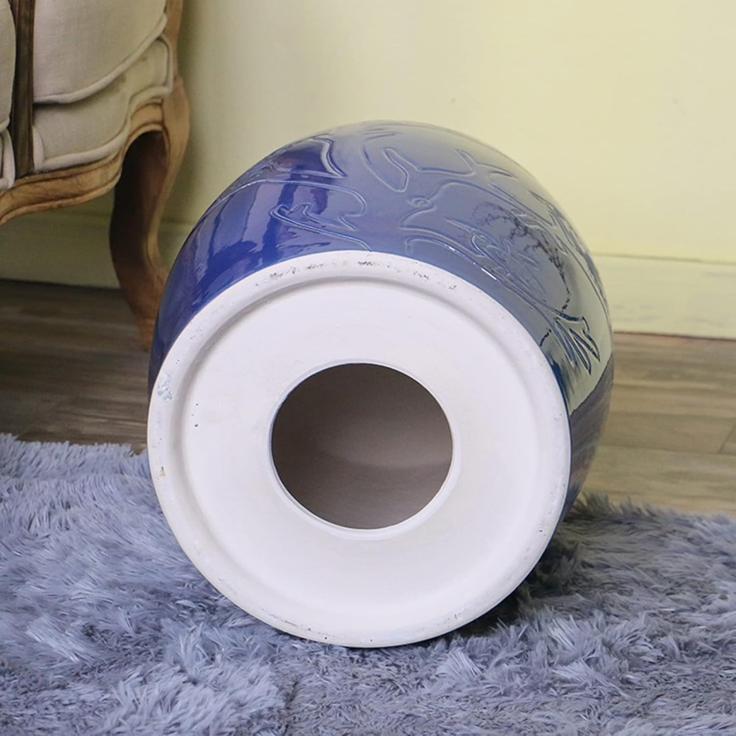 Decorative garden stools, Blue Carved Flower and Bird Ceramic Stools, Retro Creative Living Room Shoe-changing Stools with Porcelain Piers, Classical Chinese Garden Study Stools.