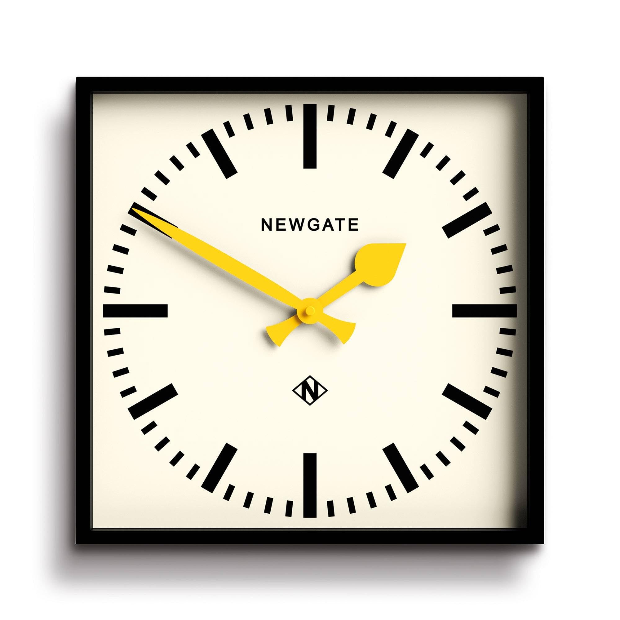 Amazon.co.jp: NEWGATE® ナンバーファイブ 壁掛け時計