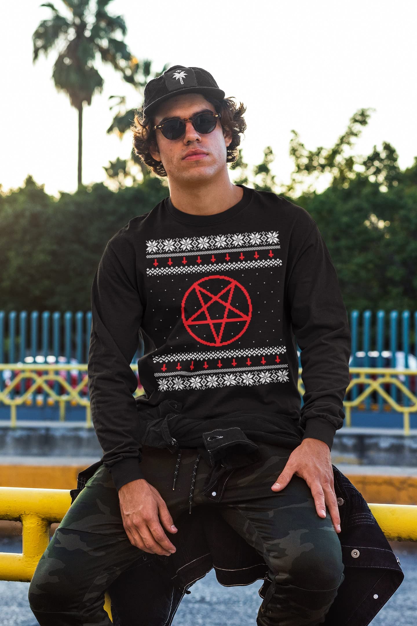Old Glory Pentagram satanico Brutto Natale Maglione Nero Adulto Manica Lunga t-Shirt-X-Large