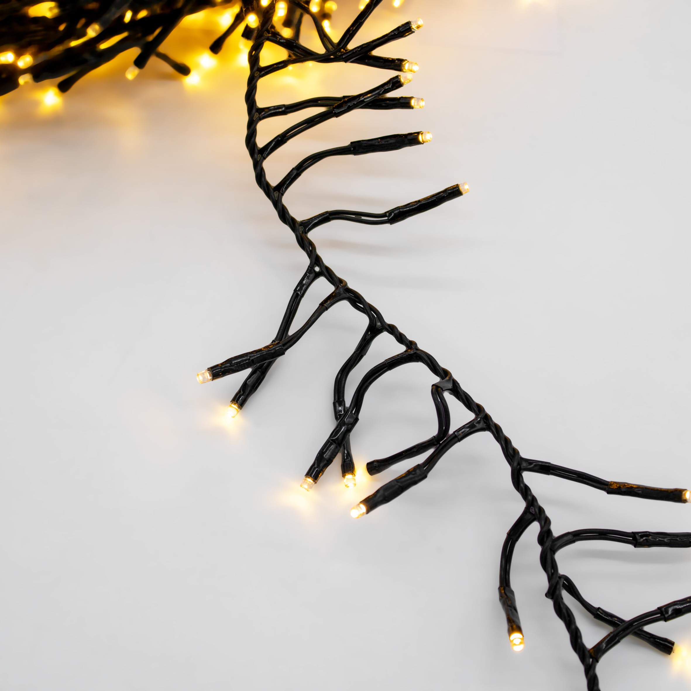 Spetebo Büschel Lichterkette Außen warm weiß 25 m 1920 LED mit Timer | Netzstecker, 8 Funktionen, Outdoor Weihnachtslichterkette, Wasserdicht, Garten Deko Weihnachtsbaum