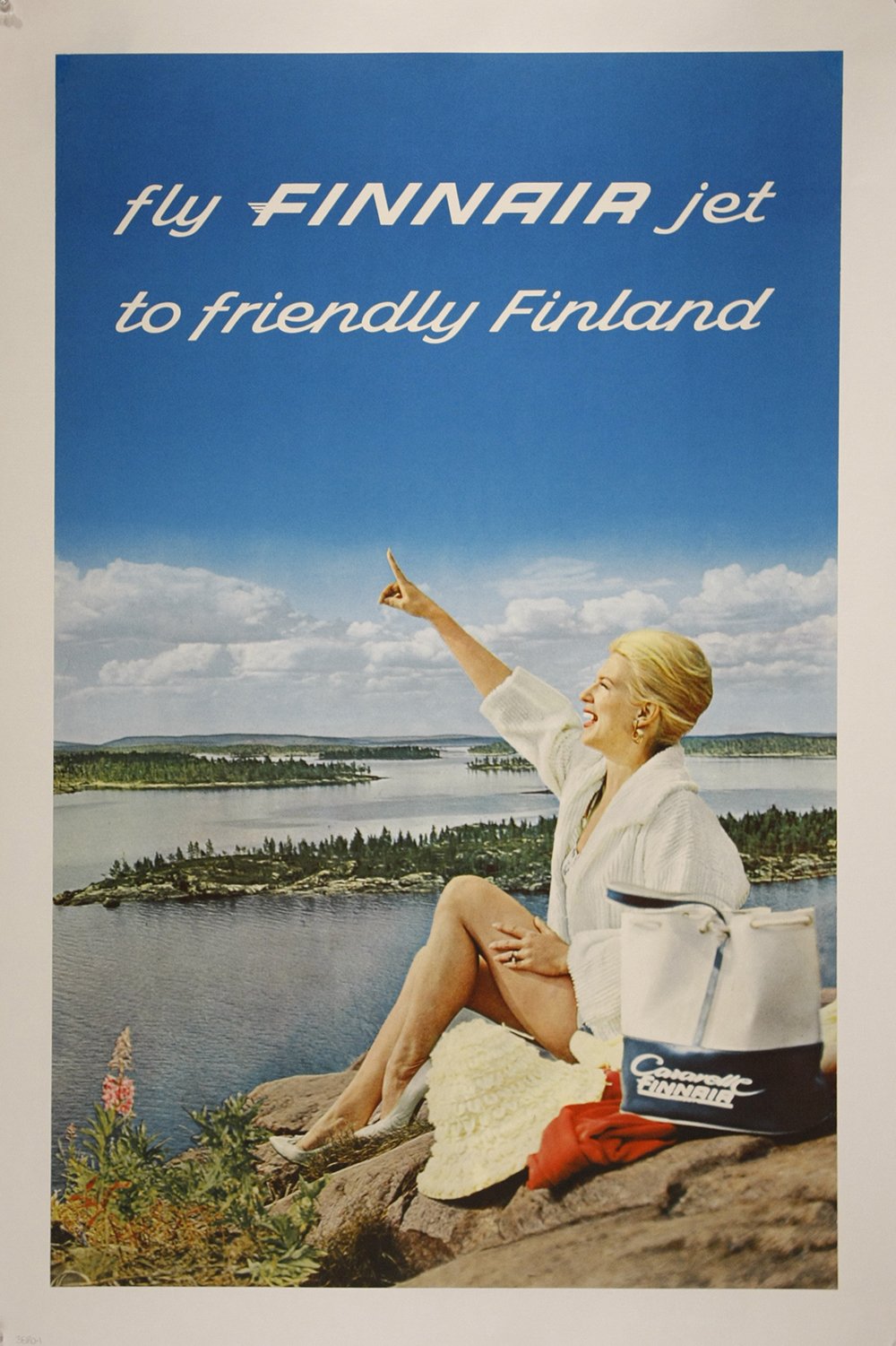 Affiche Fly Finnair Jet Finland grand format cadre marron mat pour salon