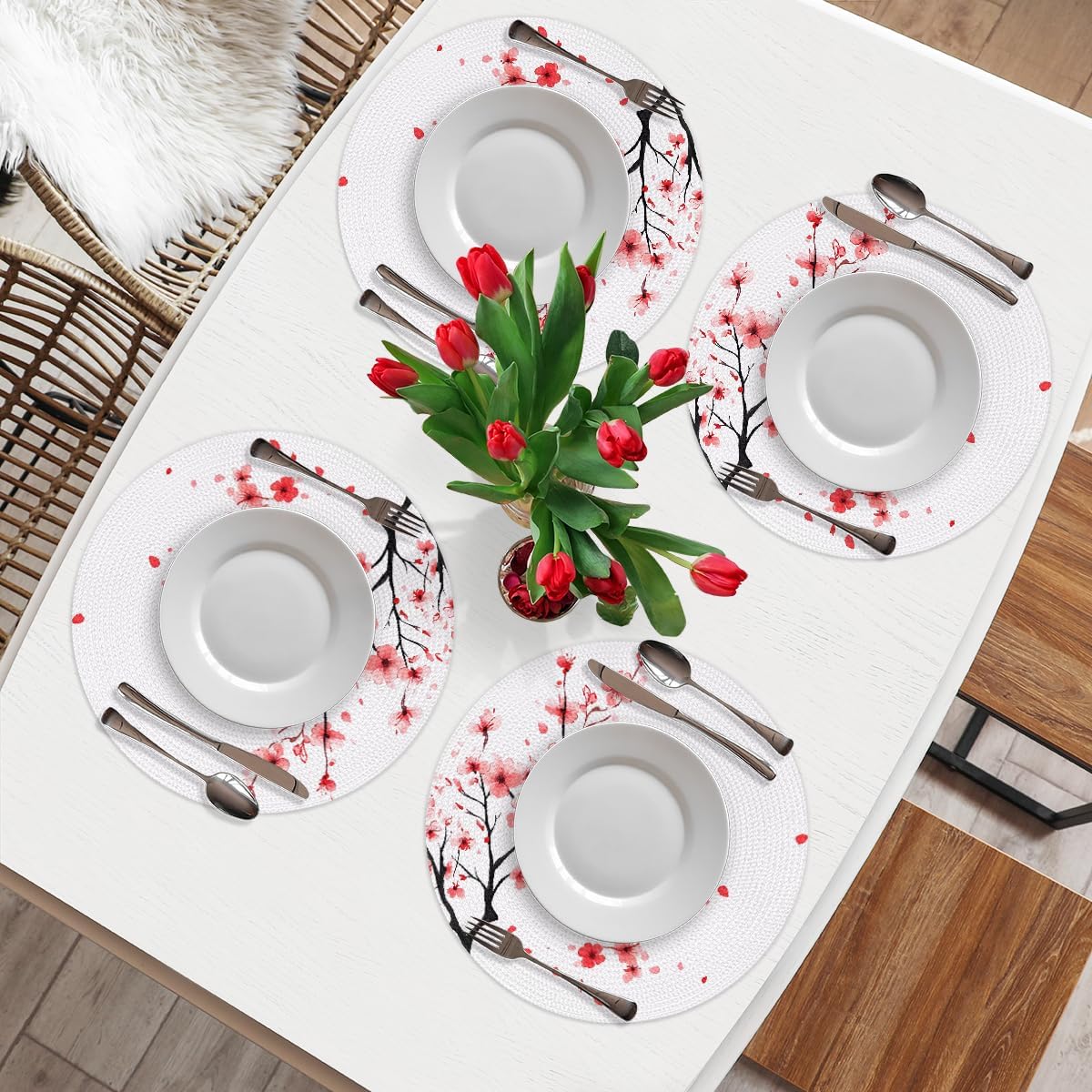 Round Woven Placemats Set of 4, Cherry Blossom Braided Place Mat 15 Inch Japanese Cherry Blossom Heat Resistant Washable Table Mats for Dining Tables Kitchen Party Decor