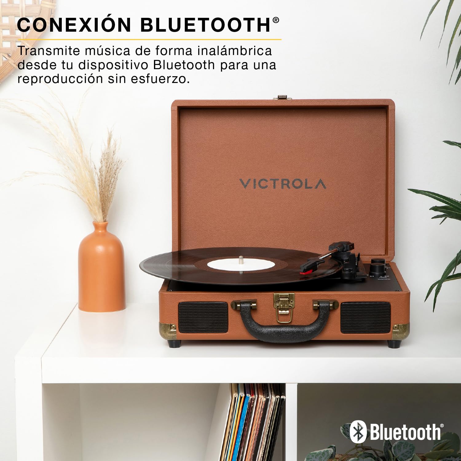 Victrola Journey II (Modelo 2025) – Tocadiscos Bluetooth portátil Tipo Maleta con Altavoces estéreo Integrados y Sonido Potente, 3 velocidades, conectividad Bluetooth bidireccional (Rosa)