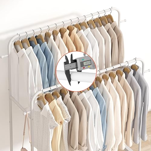 Miniatura 7 de Laiensia - Perchero de doble varilla con ruedas, estante para colgar ropa, con 4 ganchos, estante multifuncional para ropa de dormitorio, color