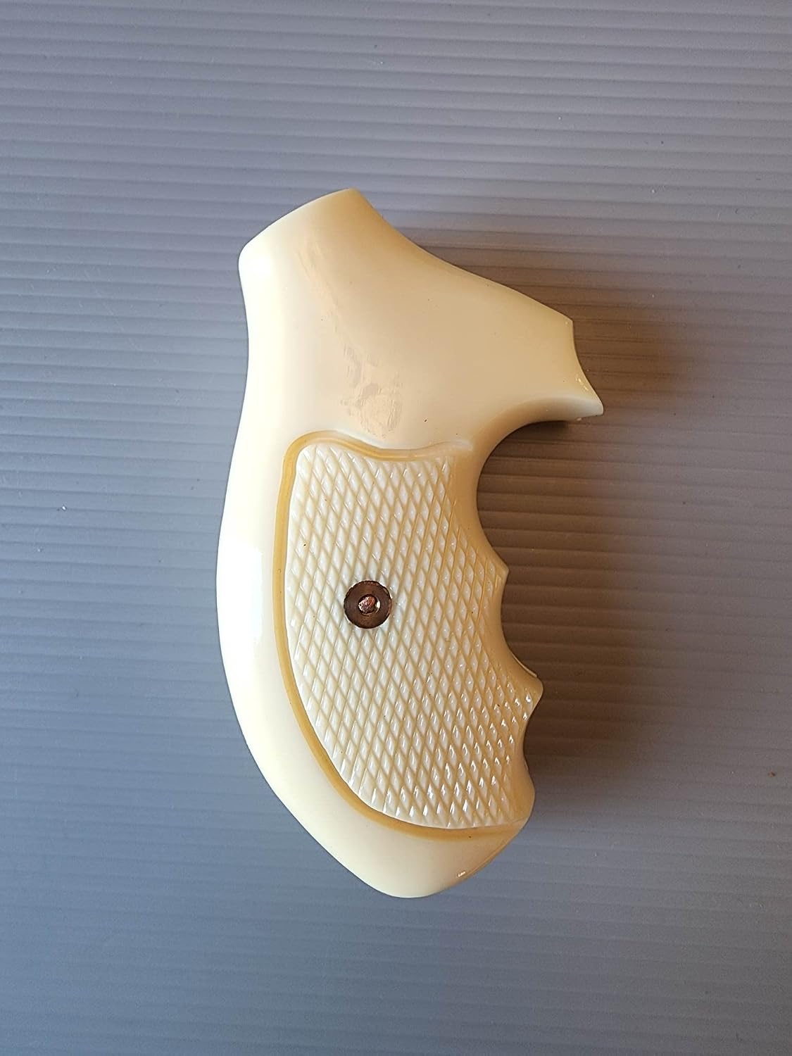 BMPL Resin New Taurus Model 85 M 85 M 85 856 94 605 941 731 650 73 M85 .38 Special 2' 2 inch Grips Ivory Color Checkered Finger Groove Handmade Handcraft White