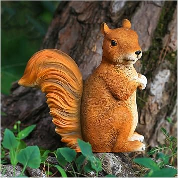 Garden Squirrel Statue, Squirrel Figurine Statues Creative Decoration Resin Sculpture Decorations for Outdoor Yard Patio Lawn Figurines Landscape Decor