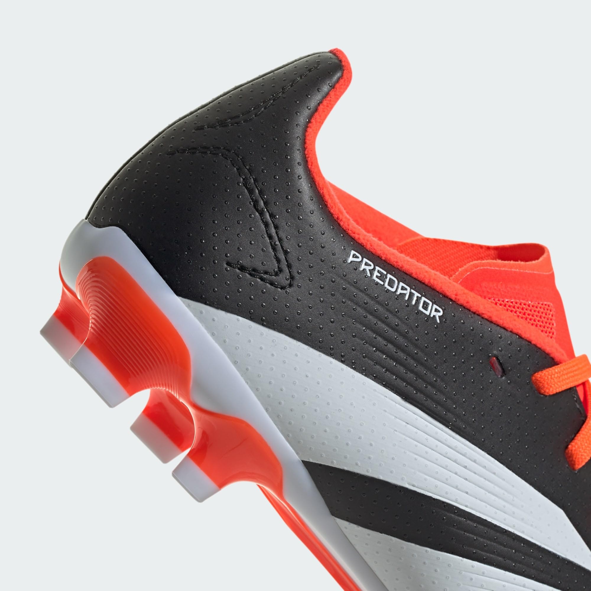 Adidas Unisex niños Predator 24 League Low Multi-Ground Boots, Core Black/Cloud White/Solar Red, 37 1/3 EU