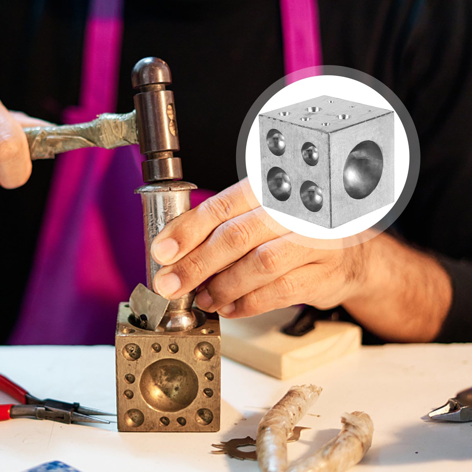 CLISPEED Bloque de Doming Metálico Cuadrado 18 Cavidades para Joyería, Herramienta de Punzón para Hacer Campanas Doradas, Plateadas Cobre, Tamaño Pequeño para Bricolaje y Fabricación