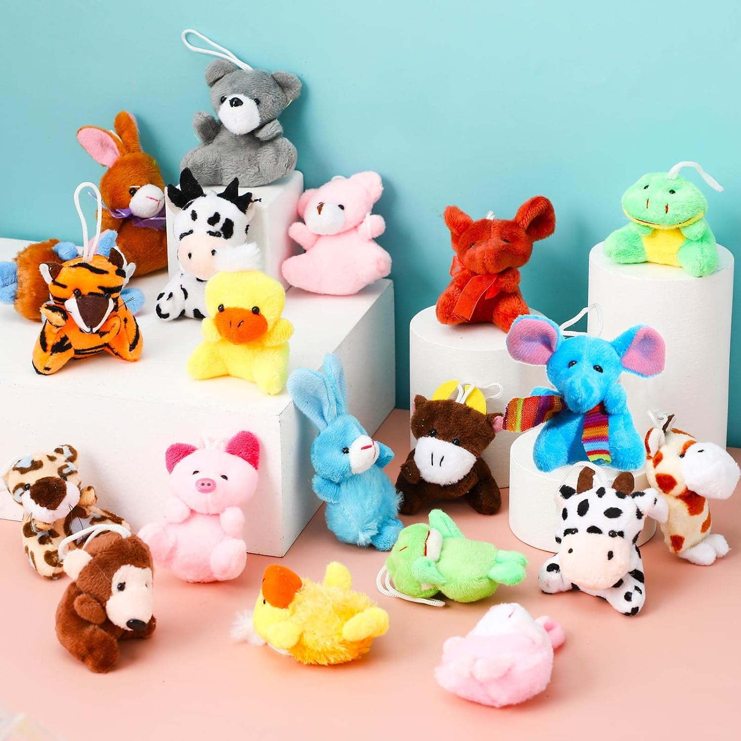 50 Pieces Mini Plush Stuffed Animals Toys in Bulk, Cute Small Animal Keychain Set, Goodie Bag Fillers, Carnival Prizes for Kids, Assortment Christmas Valentine Gift Easter Egg Filter Party Favors