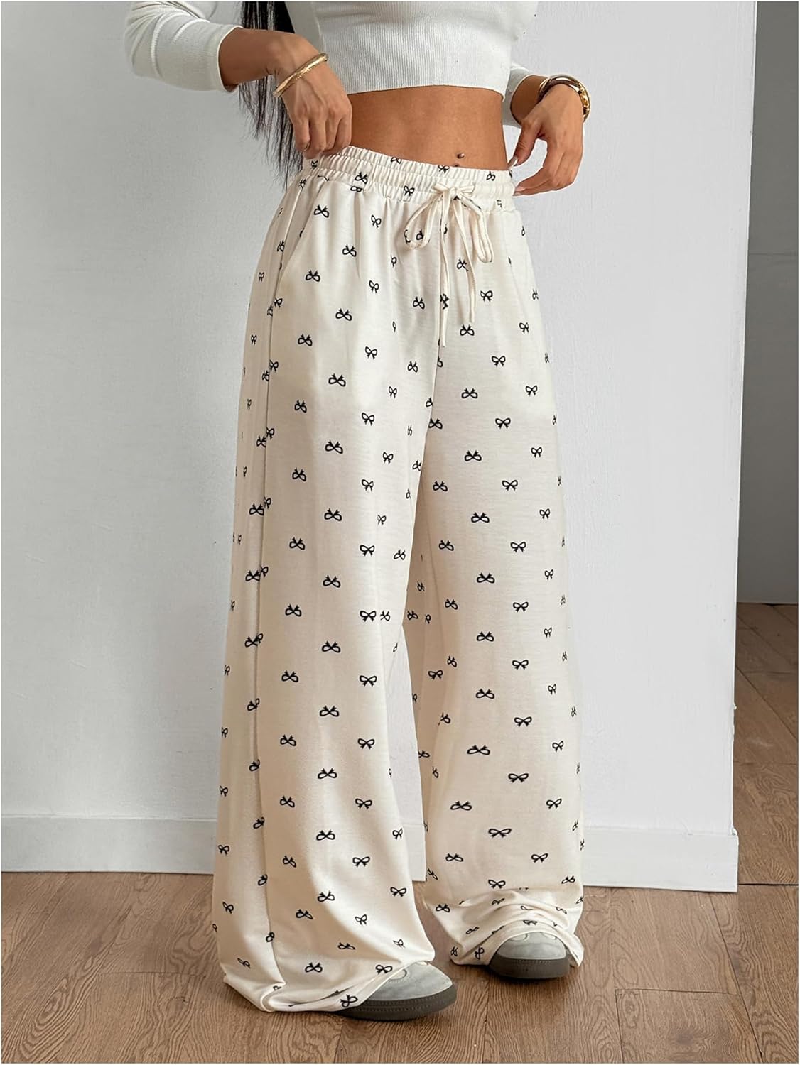 GORGLITTER Women's Bow Wide Leg Stacked Baggy Lounge Sweatpants Joggers Y2k High Waist Straight Leg Track Sweat Pants - Image 3