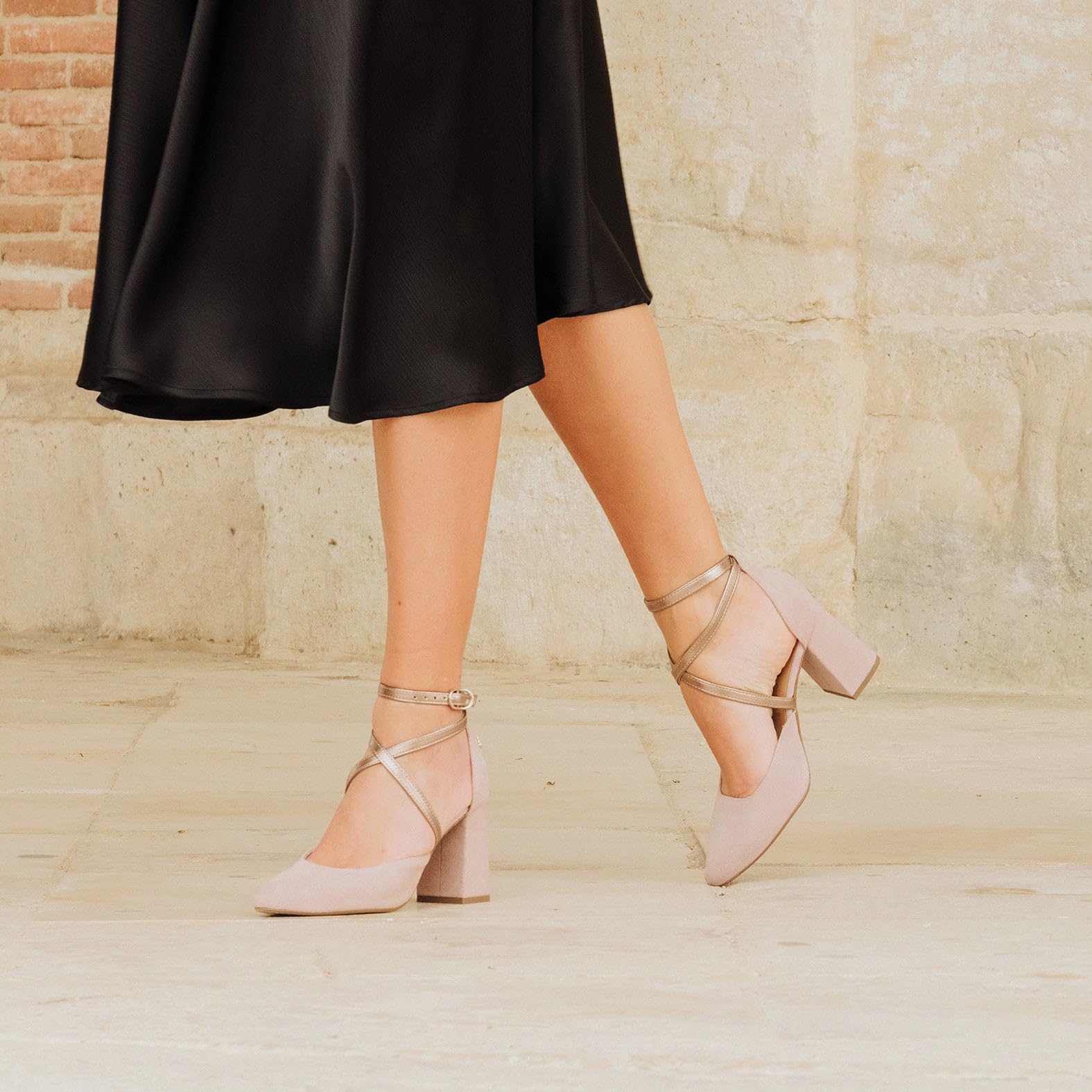 Zapatos de Fiesta Mujer con Tiras Cruzadas en Piel y Plantilla de Gel Hecho en España