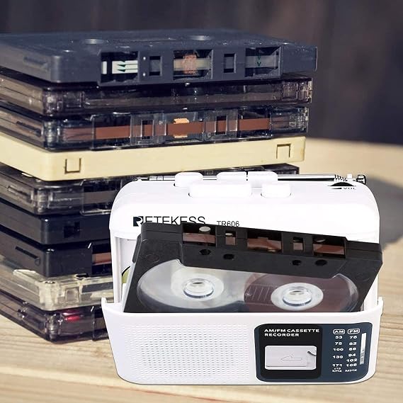 Retekess TR606 Cassette Tape Player, Cassette Player Recorder, Built-in Speaker, AUX/Microphone Jack, Support AUX Line in Record, AM FM Radio, Powered by DC or AA Battery (White)
