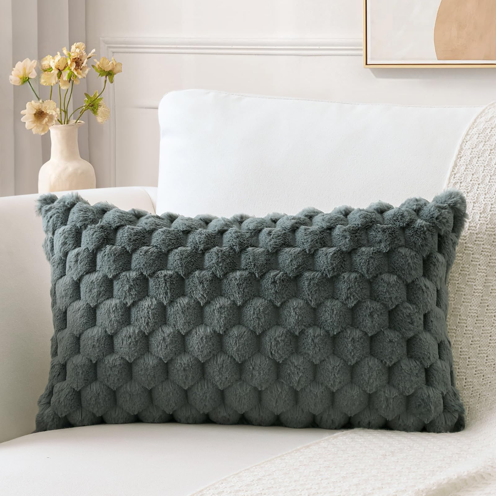 Sungeek Dark Grey Fluffy Faux Fur Cushion Covers 30x50 cm, Soft Cozy Plush Velvet Decorative Throw Pillow Covers 12x20 Inch Lumbar Pillowcases for Sofa Couch Bed Living Room โ image 1
