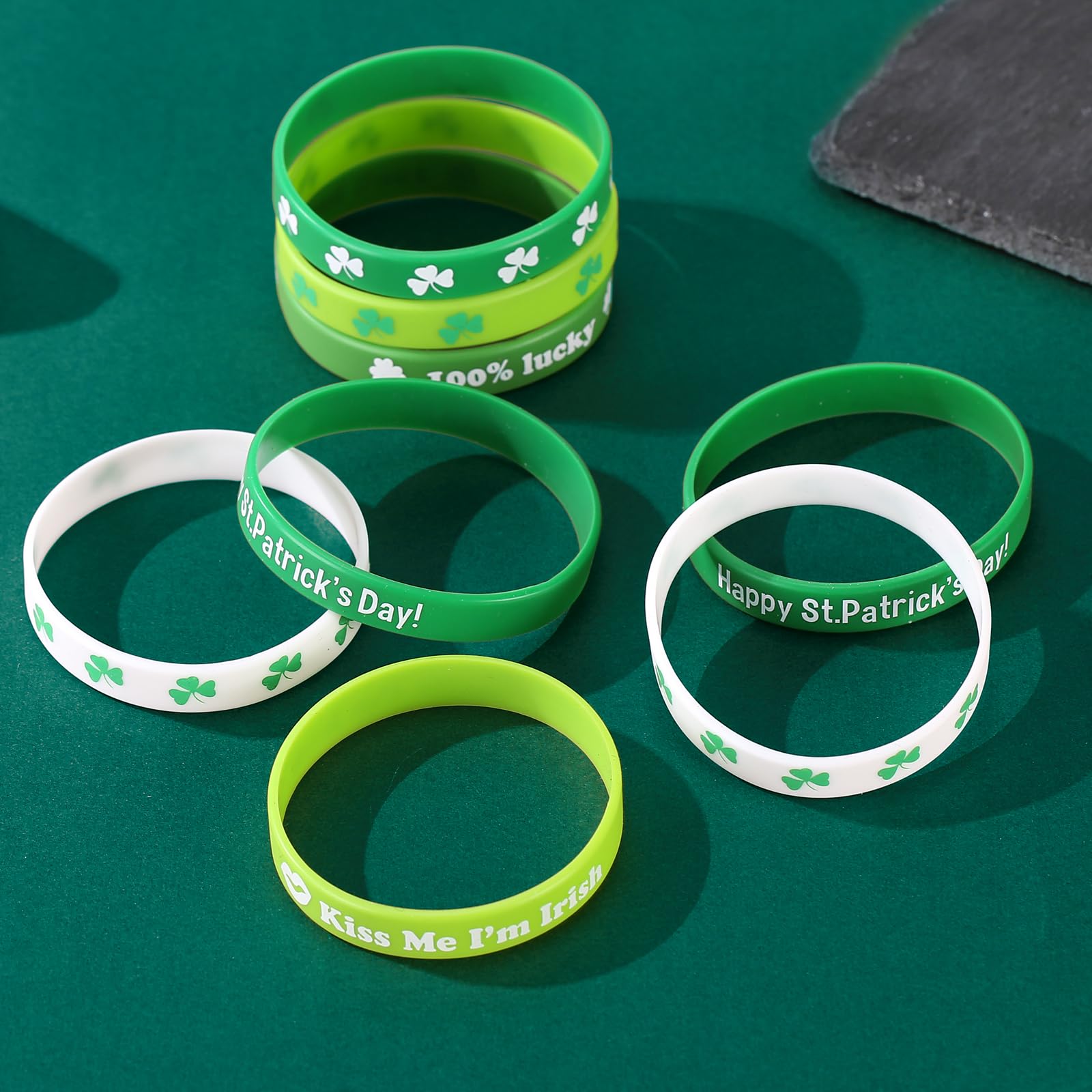 TRWWELL 40pcs St. Patrick's Day Rubber Bracelets Silicone Wristbands Green Shamrock Irish Stretchy Silicone Bracelet for Women Men Party Favors Supplies Decoration