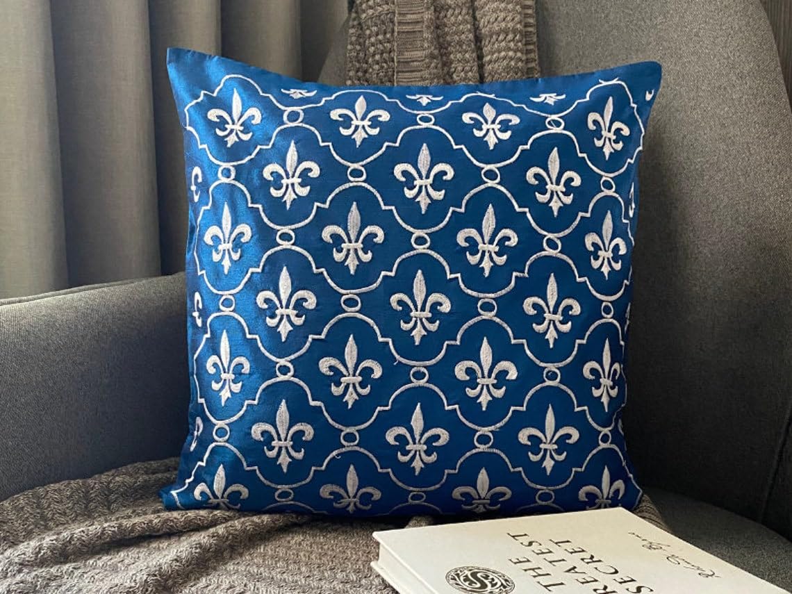 The HomeCentric Blu Set di 2, 60x60 cm Art Silk Fodere Per Cuscino, Seta Federa Cuscino, Contemporaneo A strisce Euro Pillow Sham - Shades Of Teal