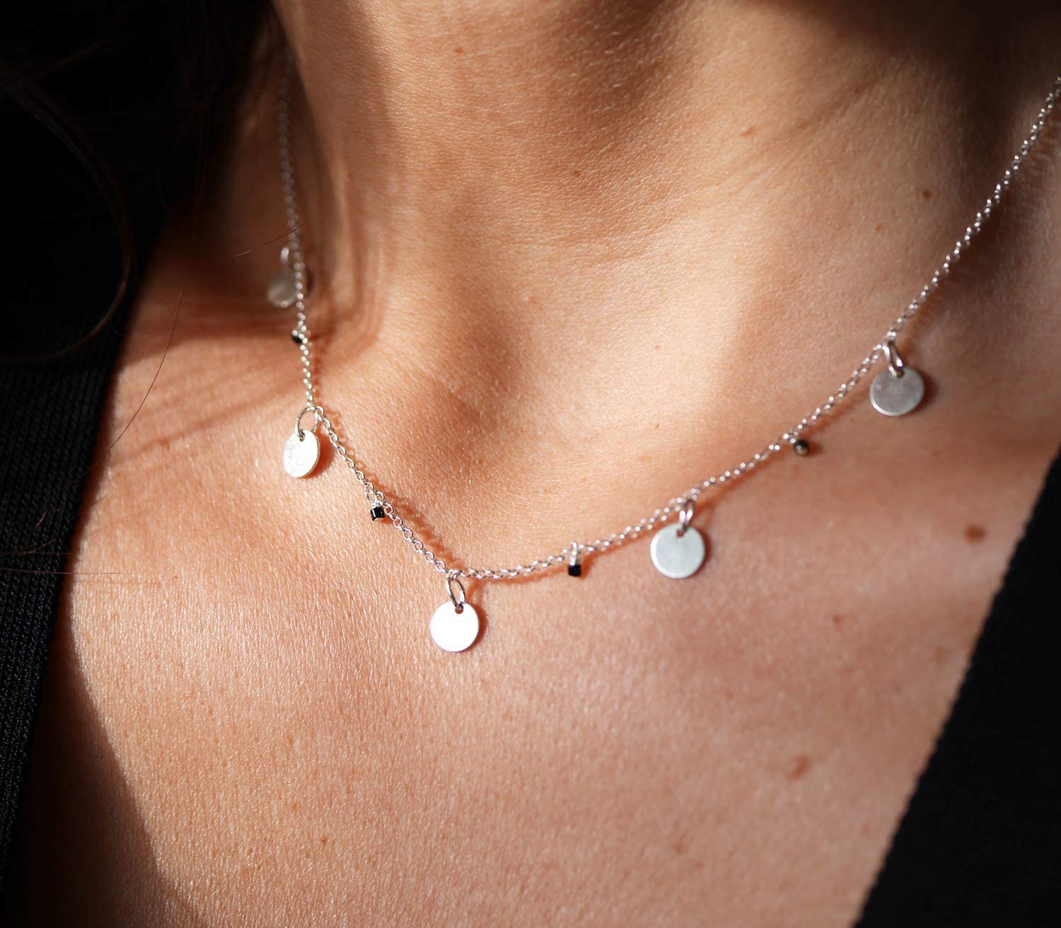 Collier cinq médailles - collier argent massif 925 - cercles argent massif - bohème-chic - boho - collier disques -perles noir