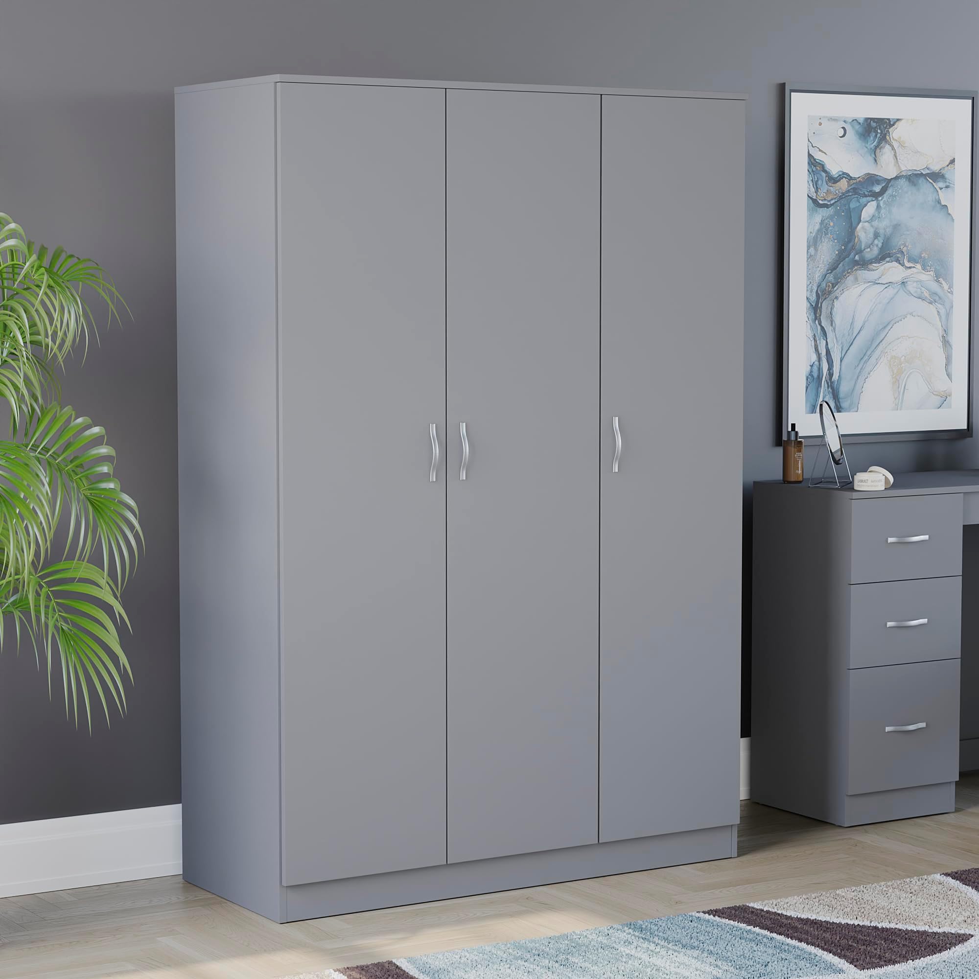 Vida Designs Riano Wardrobe, With Shelf & Hanging Rail Bedroom Storage Furniture (Grey, 3 Door)