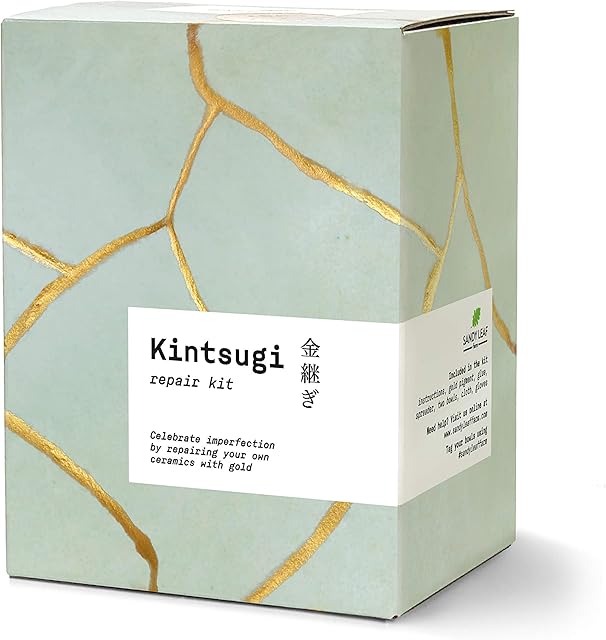 Kintsugi Repair Kit - Repair Your own Ceramics with Gold Powder - Includes Two Beautiful Practice Bowls
