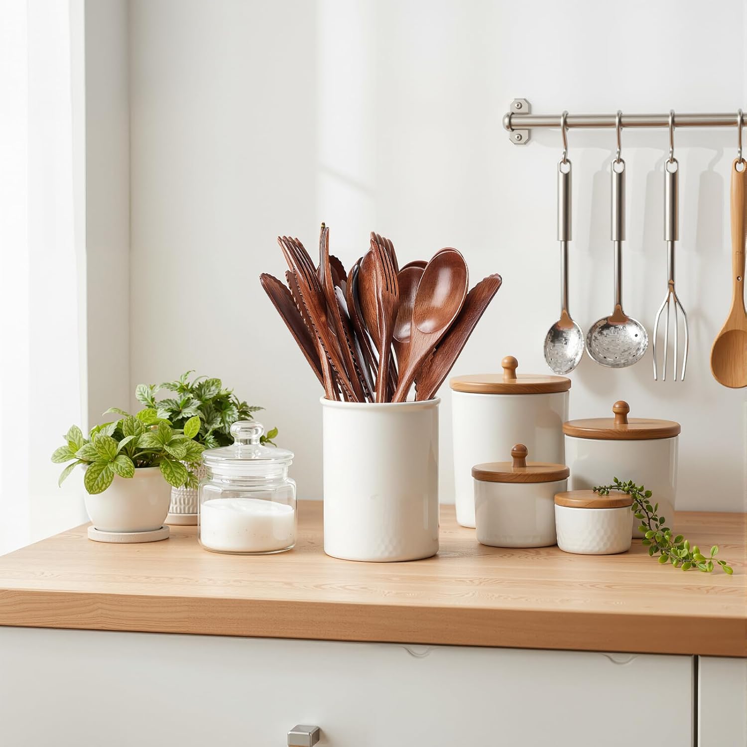 Nuenen 60 Pcs Wooden Spoon Fork Knife Set Wood Utensils for Eating Wooden Cutlery Set Kitchen Reusable Natural Dinner Flatware Tableware for Home Travel Camping