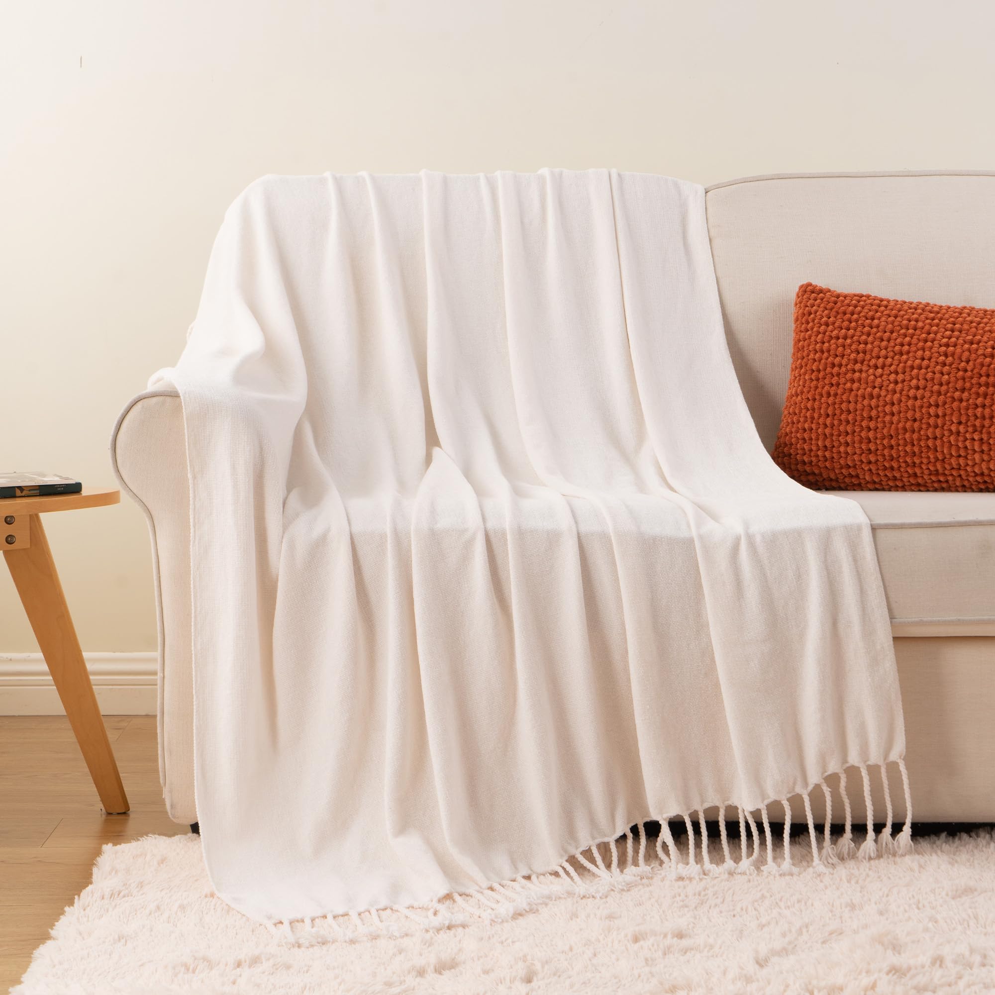 BATTILO HOME Cream White Throw Blanket for Sofa Bed Couch Chair, Chenille Throw Blanket with Fringe Tassels, Soft Warm Cozy Decorative Ivory White Sofa Throw, Bed Blanket, 130×150cm