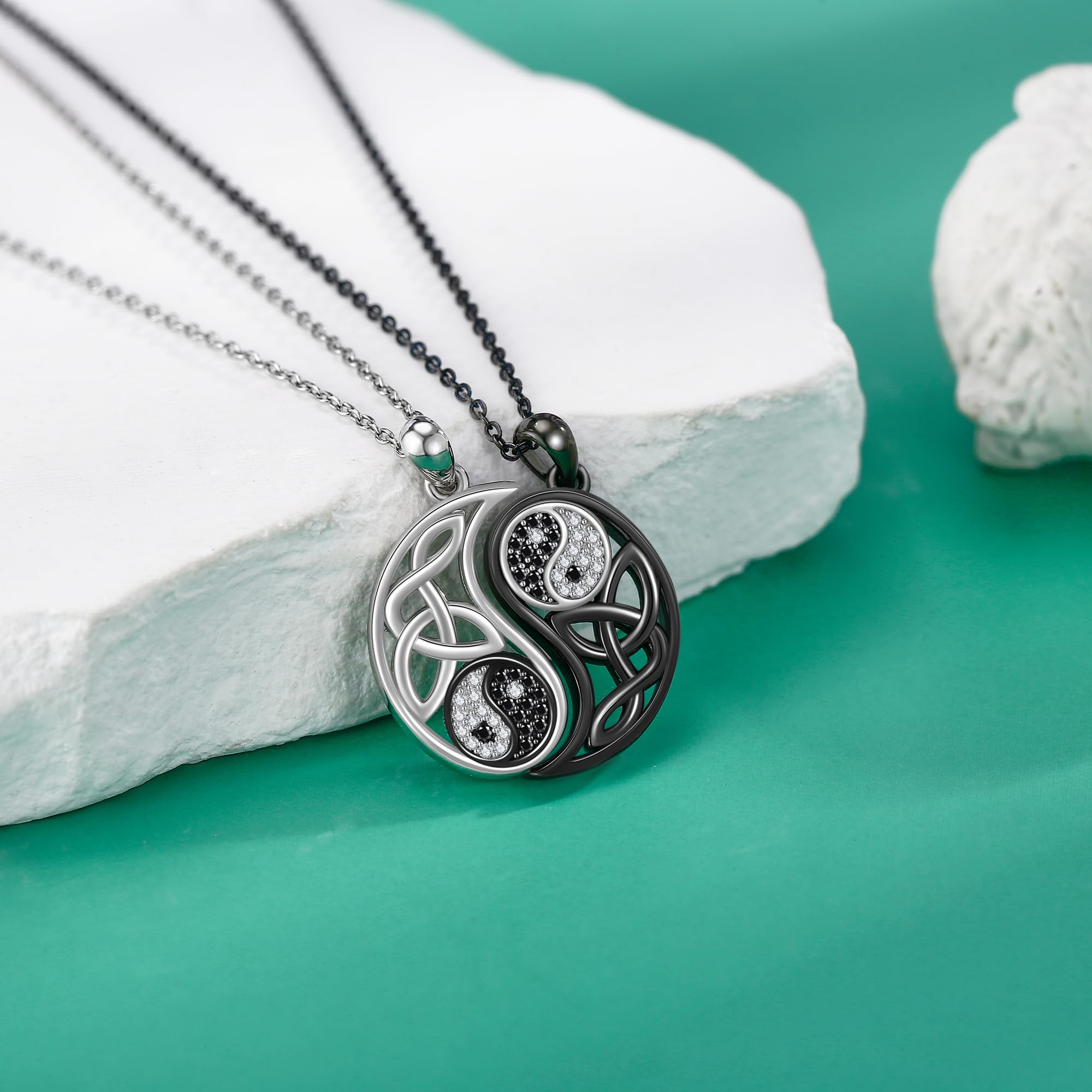 DAYLINLOVE Umarmung Paare Halsketten für Damen Männer 925 Sterling Silber Schutzengel/Yin Yang/Pinky Versprechen Abalone Muschel Seine und ihre passende Halskette Umarmung Paar Schmuck Geschenk
