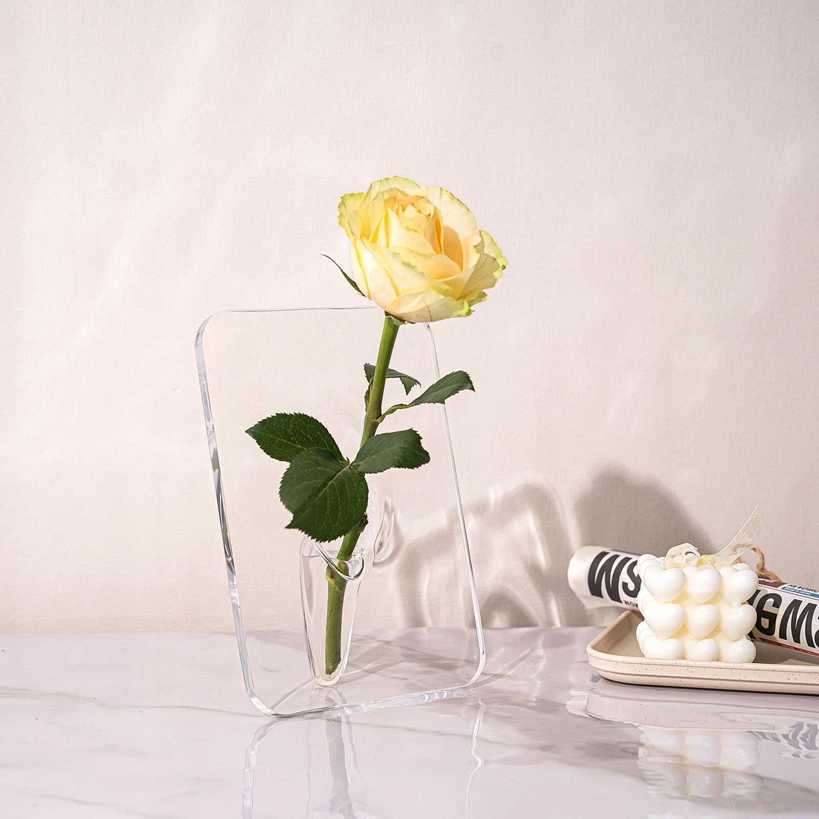 Amazon.co.jp: クリアアクリルフォトフレーム 花瓶 ミニマリスト