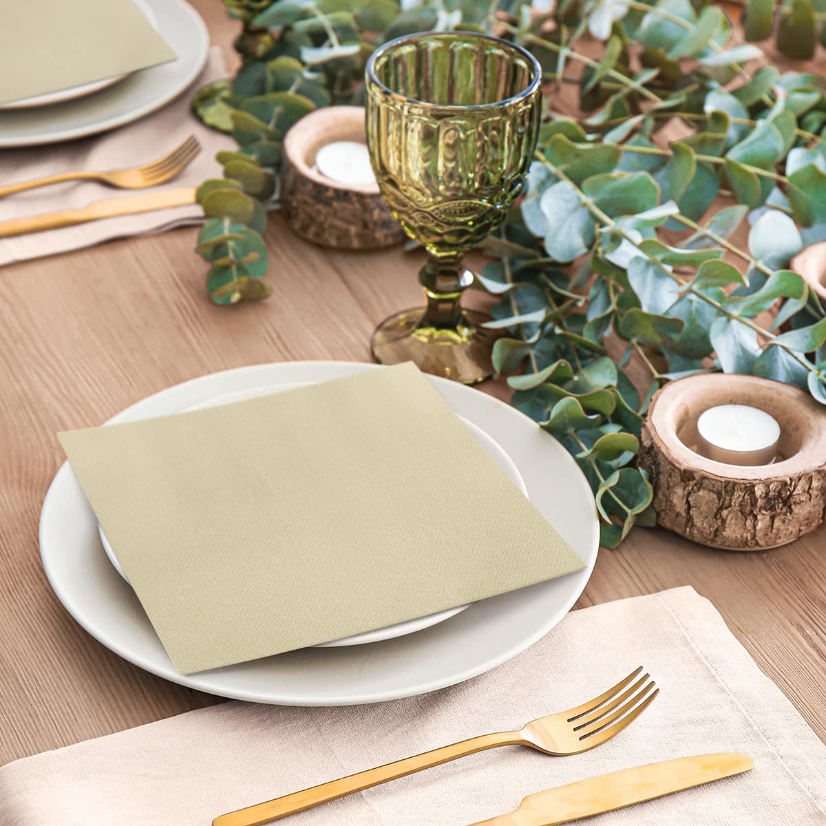 PAW - Airlaid Servietten (40 x 40 cm) I 50 Stück I Einfarbig I Stoffähnlich I Elegante PAW - Airlaid Servietten (40 x 40 cm) I 50 Stück I Einfarbig I Stoffähnlich I Elegante