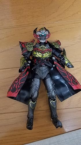 Amazon.co.jp: S.H.フィギュアーツ ロード・バロン 『仮面ライダー鎧武