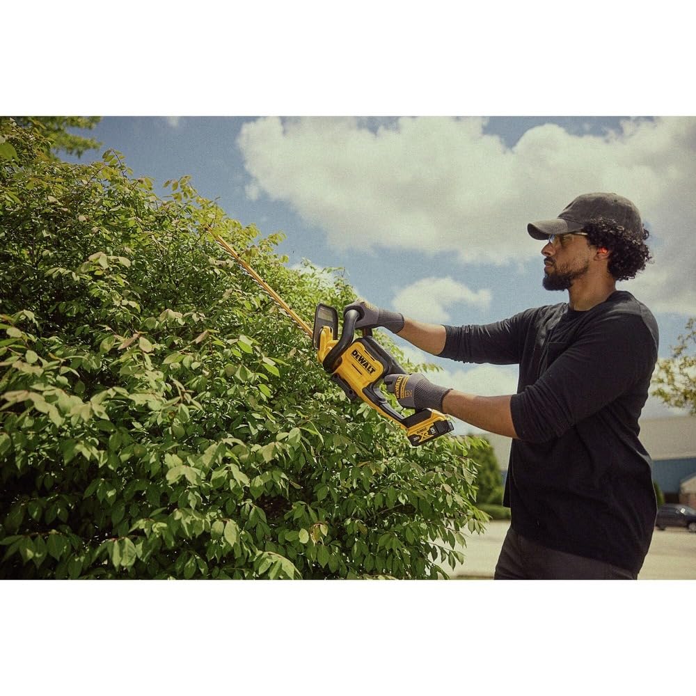 DEWALT 20V MAX 22" Cortasetos inalámbrico (Solo Herramienta) (DCHT821B)