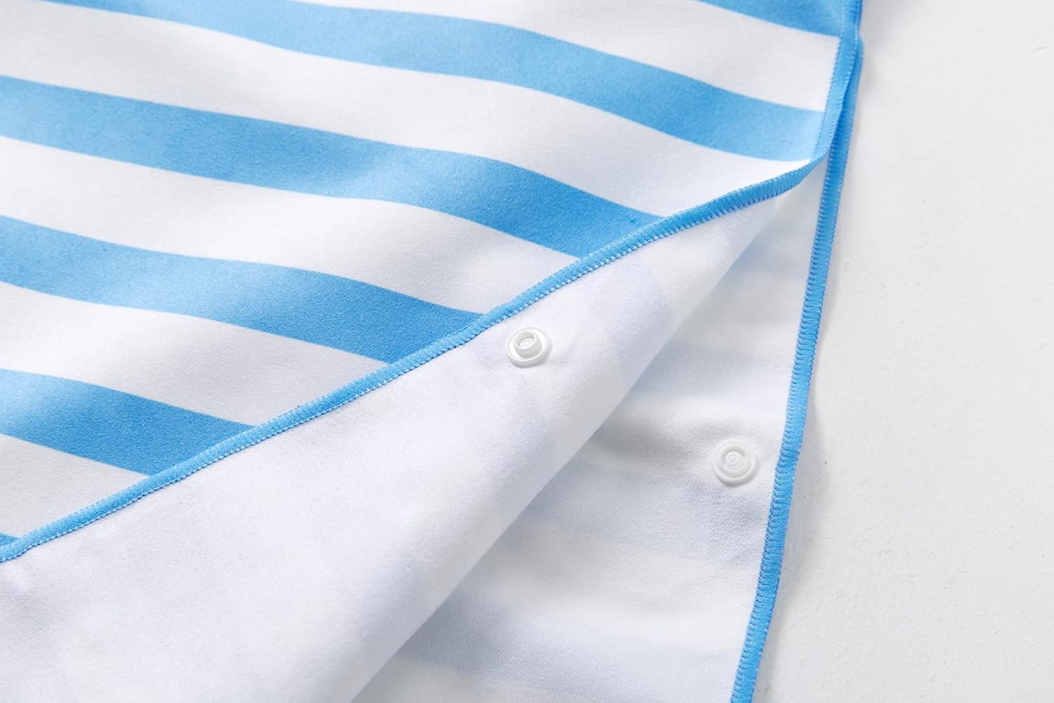 BONVERANO UPF 50+ Sun Protection Hooded Microfiber Surf Beach Wetsuit Changing Towel Bath Robe Poncho Wrap for Boys Girls(Little Kids,Big Kids): Clothing, Shoes & Jewelry