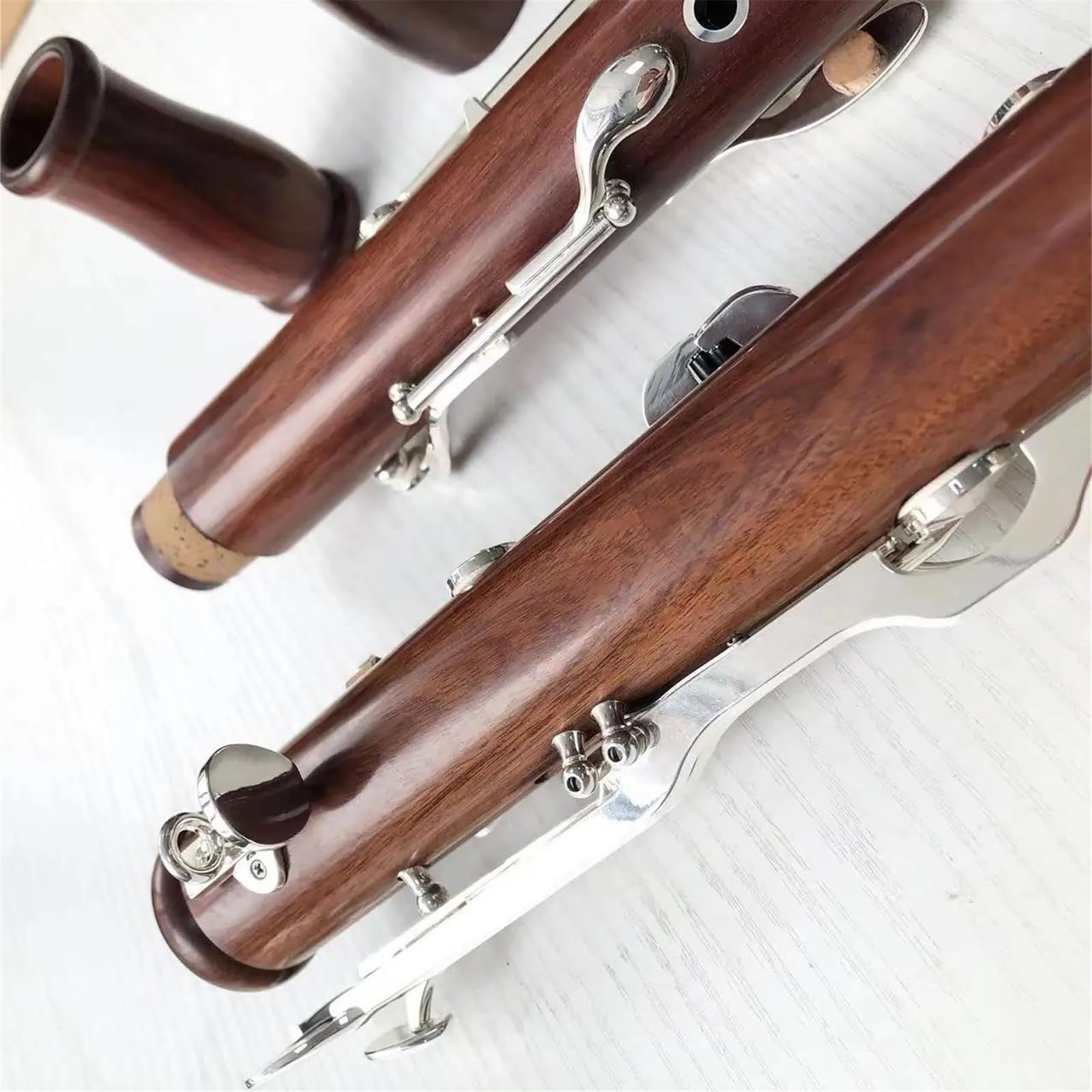 Professionelle G Klarinette aus versilbertem Palisanderholz