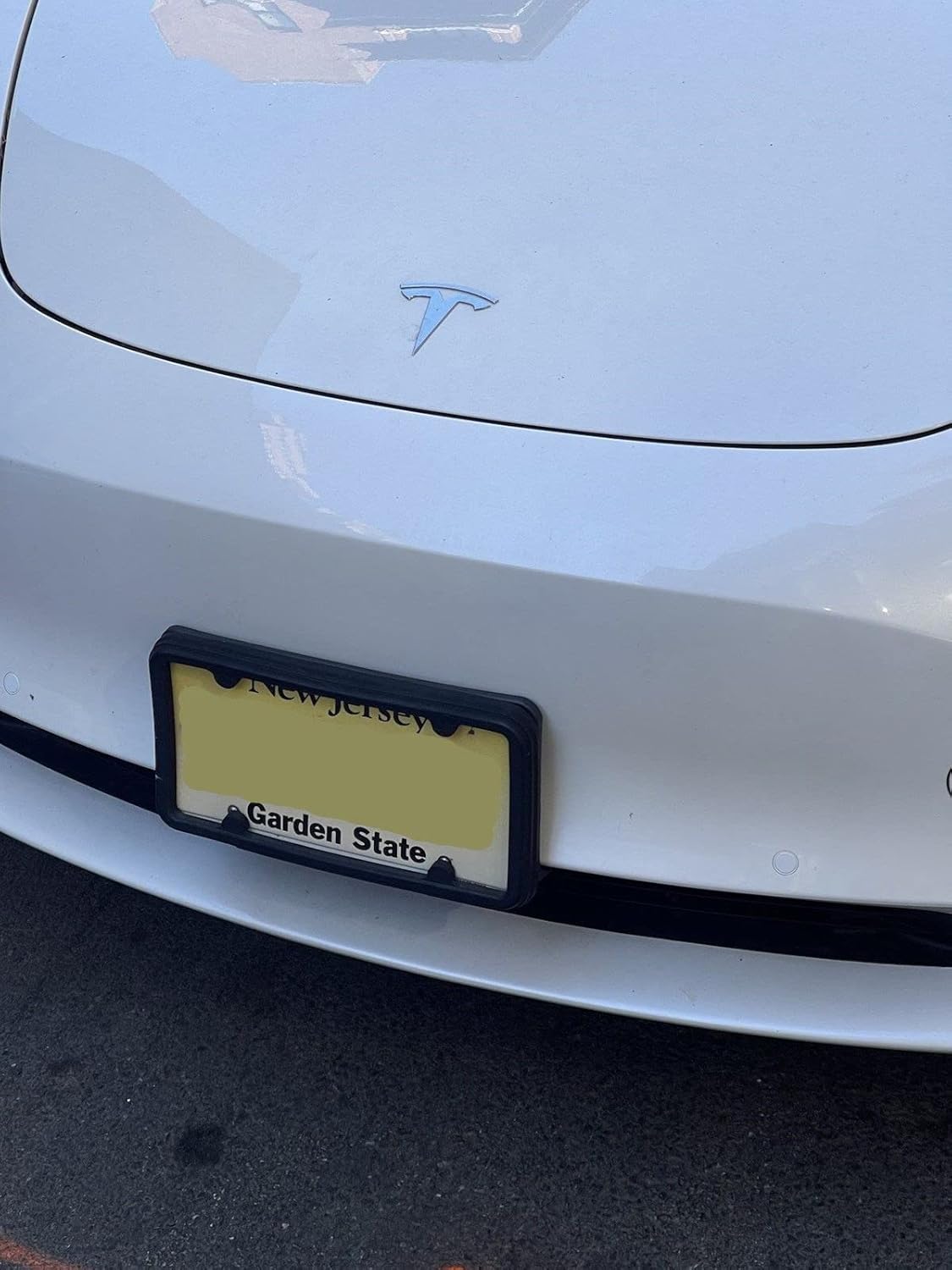 A NASA-Like Rubber Heavy Duty Front License Plate Bracket Frame Tag Holder Bumper Guard for Tesla