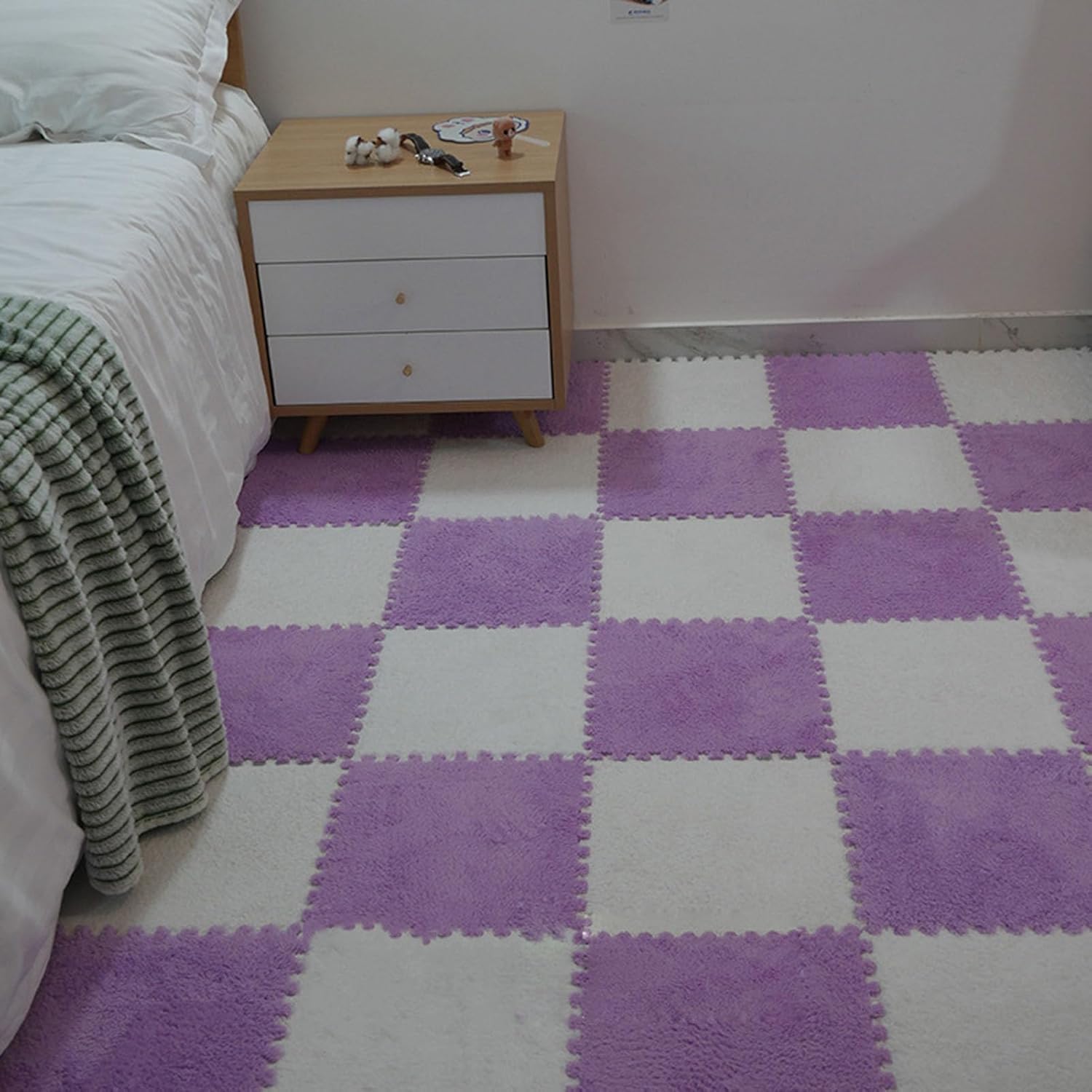 Pluszowa mata do raczkowania, 10 pluszowych puzzli piankowych dywaników podłogowych, wielokolorowe dywaniki do dekoracji wnętrz(Purple+white)