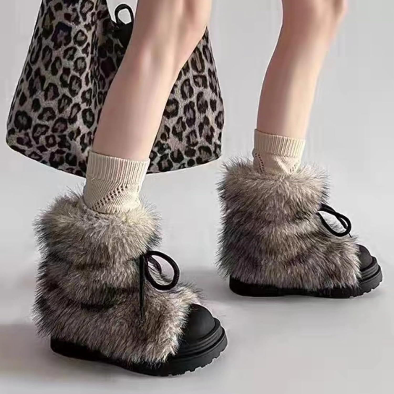 Women's Faux Fur Snow Boots Platform Winter Shoes with Plush Lining Cute Y2K Aesthetic, Warm & Cozy for Winter