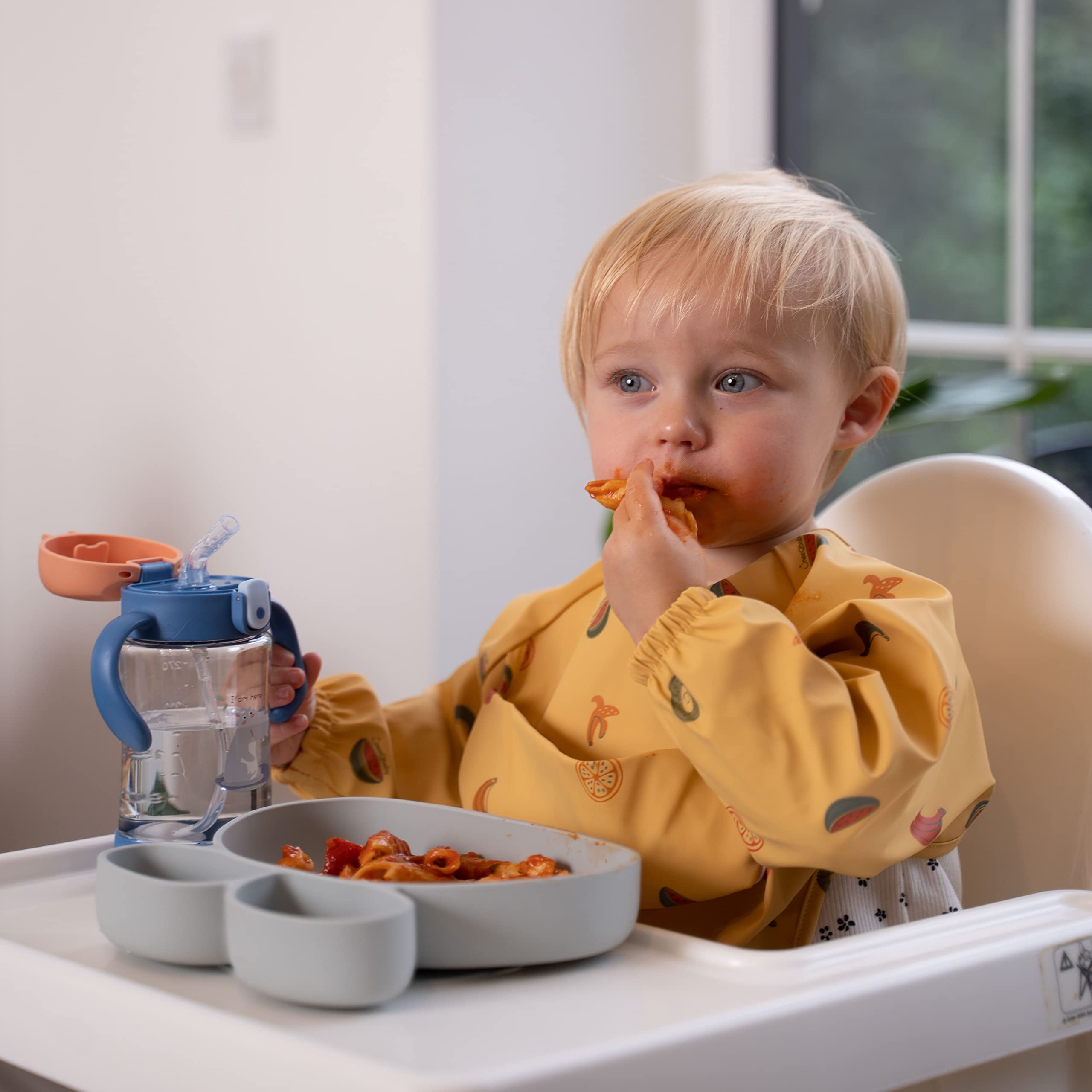 Gobelet Enfant Active Plus avec Paille Pondérée Flexible à 360 Degrés, Anti Goutte, en Tritan – Sans BPA, Bec Souple, Ouverture par Un Bouton 300m (Noah Baleine Rouge)