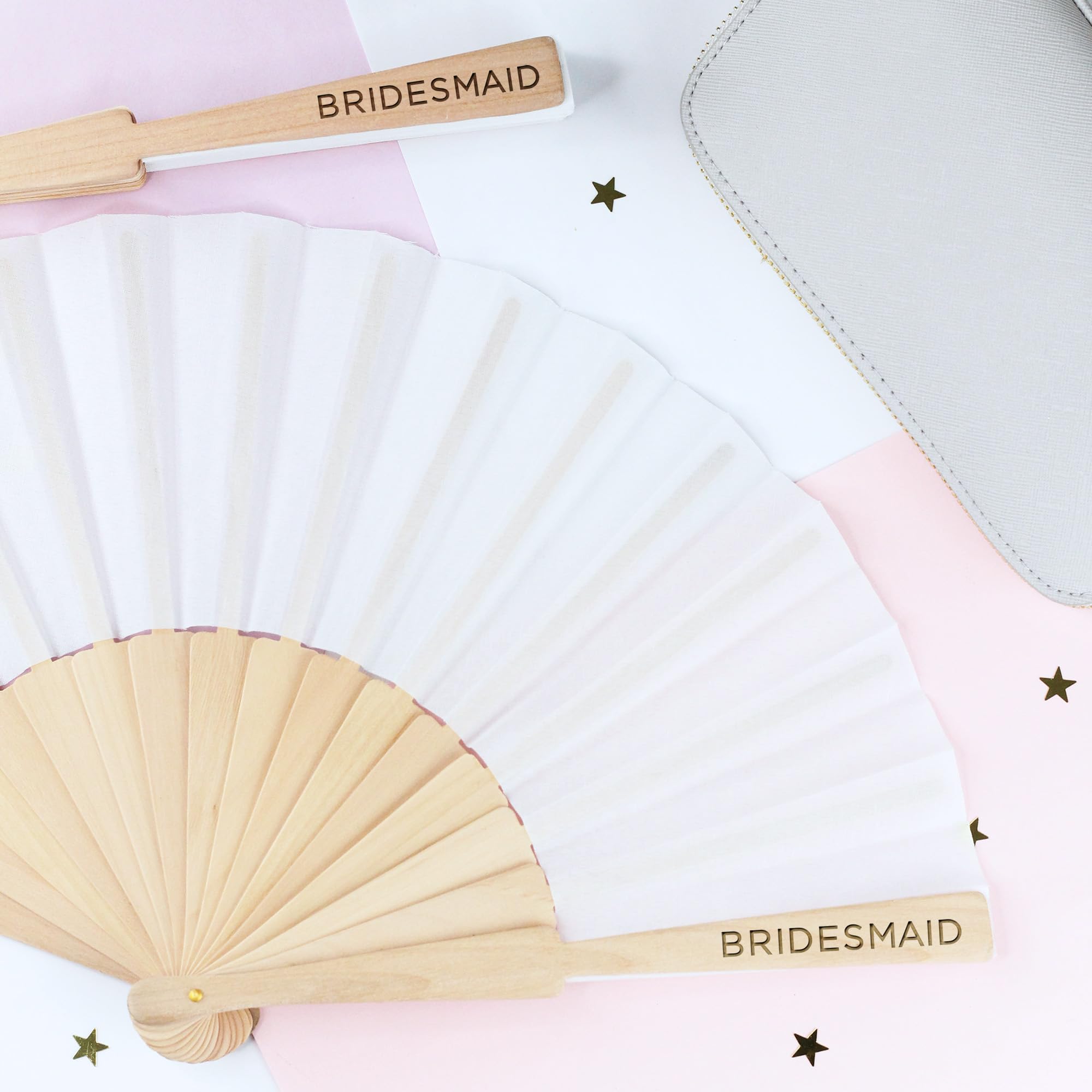 eBuyGB Engraved Bridesmaid White Wooden Wedding Role Folding Fan, Hen Party Accessories for Bride To Be Hen Do Decorations