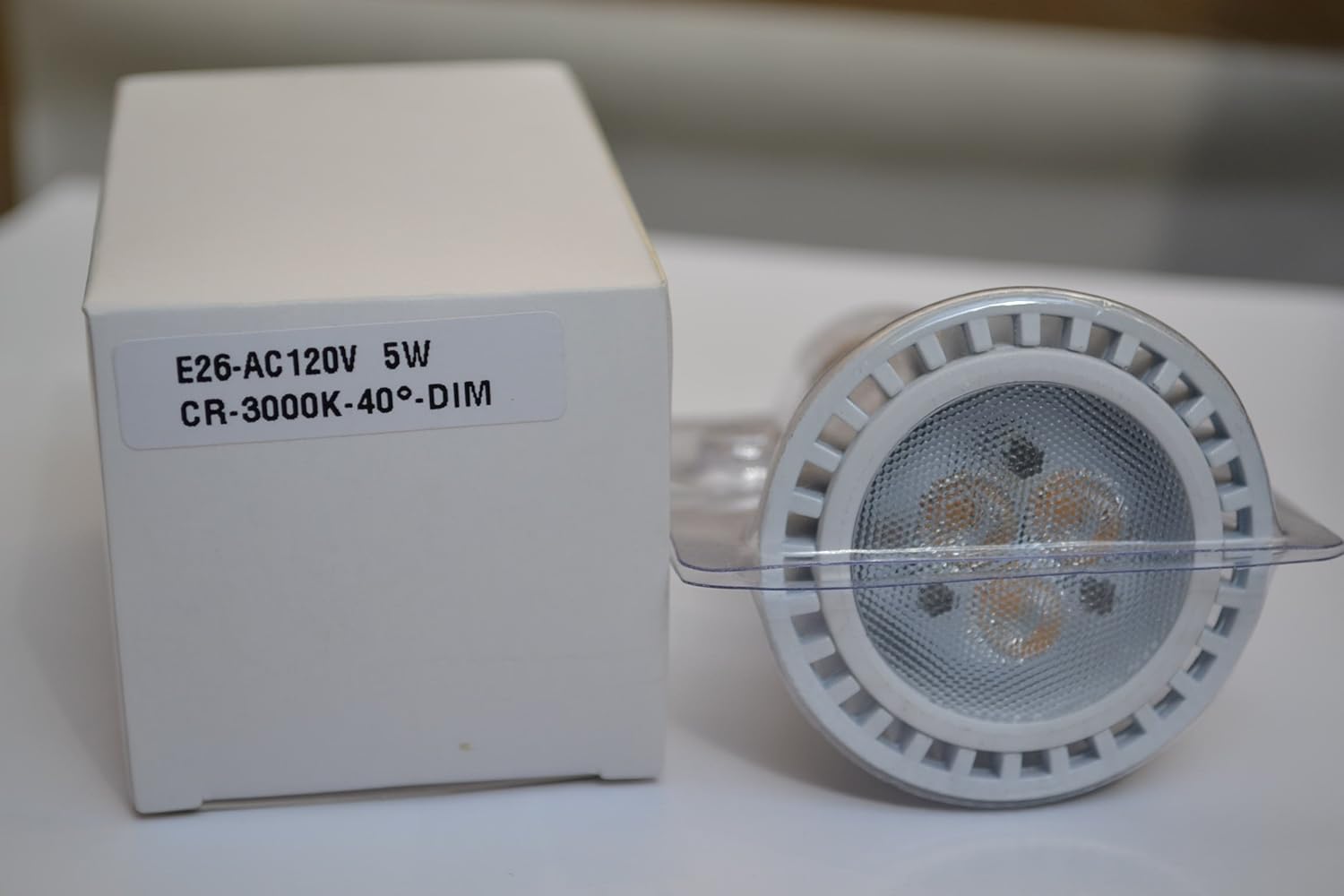 Ultra Bright Dimmable E26 PAR16 5W LED Spotlight 3000K