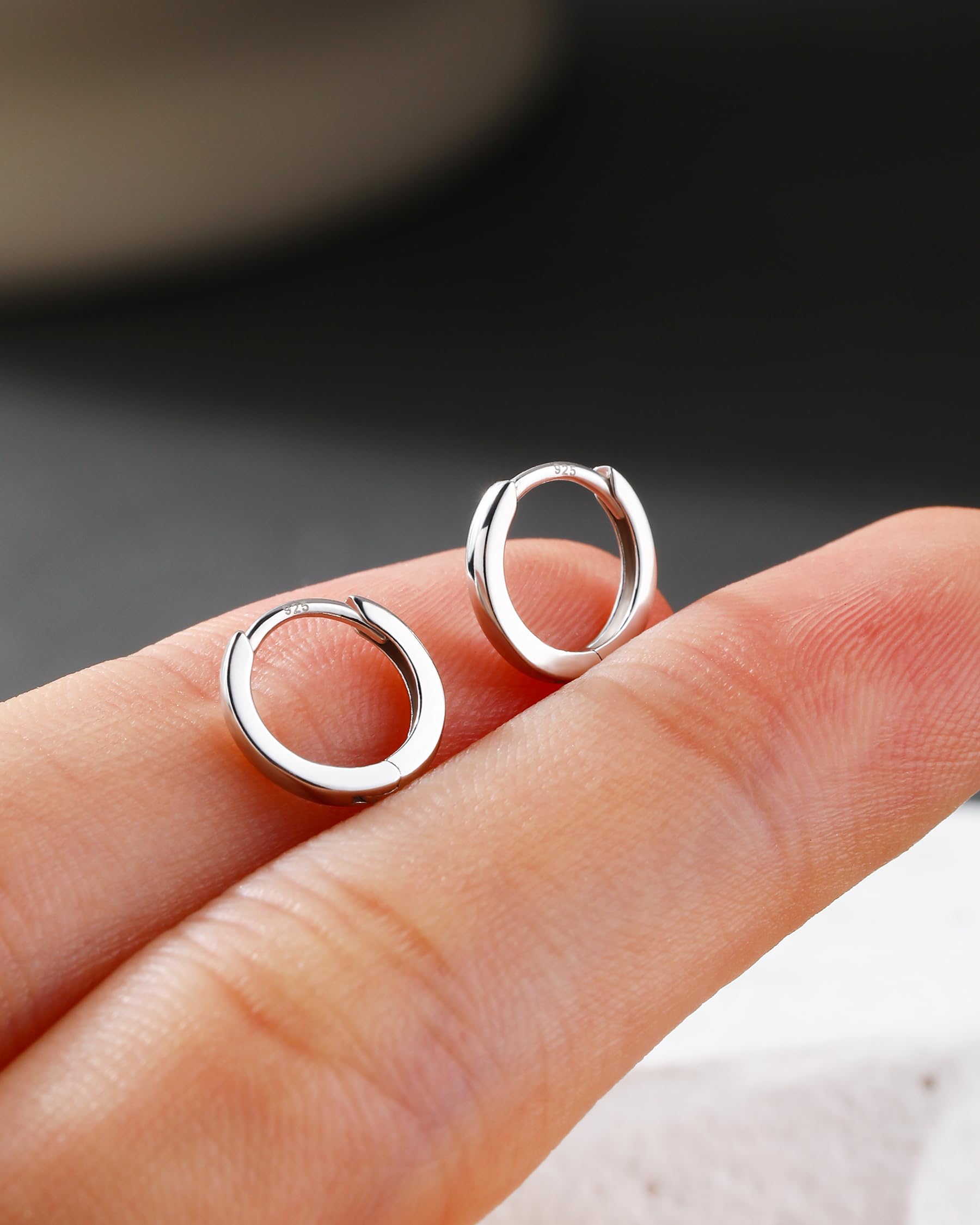 Jewseen Helix-Ohrring, 20 g, Septum-Clicker, 2 Stück, Scharnier-Segmentringe, 925er-Sterlingsilber, Knorpel-Creolen, Huggie-Creolen