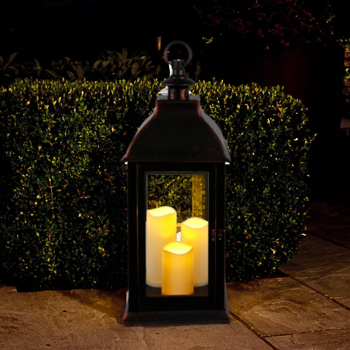 XXL Laterne Vintage 60 cm Windlicht Schwarz mit 3 LED Kerzen Timer Deko | BURI Dekolaterne mit Flackereffekt, Glasscheiben und Kerzenhalter für Innenbereich, Batteriebetrieb und Wohnambiente