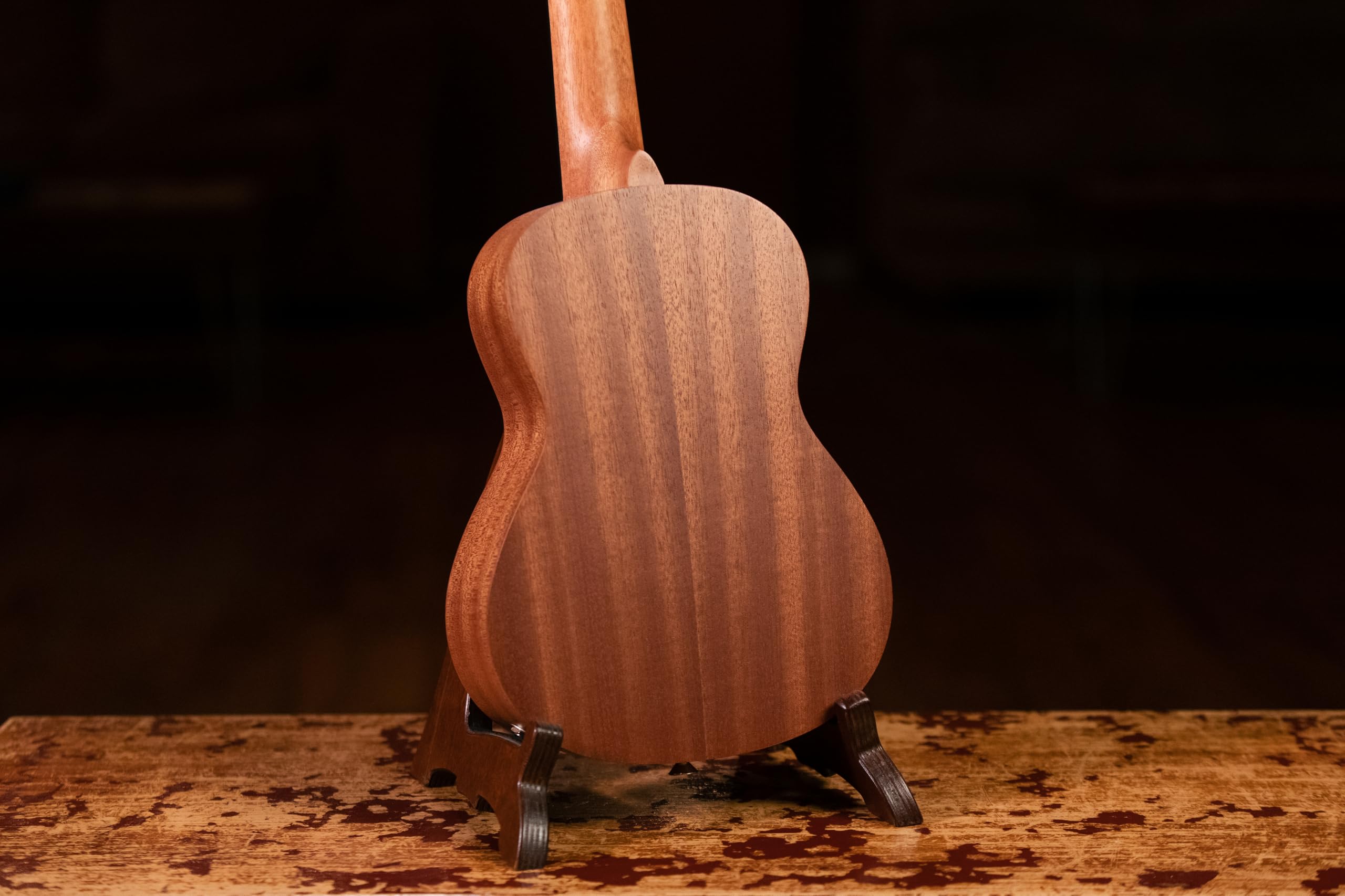 Ortega Guitars Ukulélé Concert Electro-Acoustique – Série Timber – Housse Incluse – Sapele, Naturel (RFU11SE)