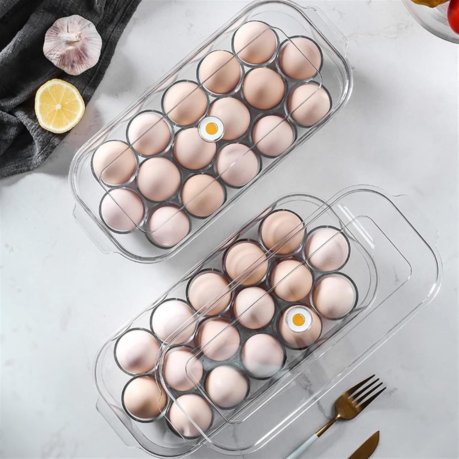 Egg Holder for Refrigerator, Portable Egg Organizer, Stackable Egg Storage Box with Lid, Clear Refrigerator Organizer Bins, 16 Grids