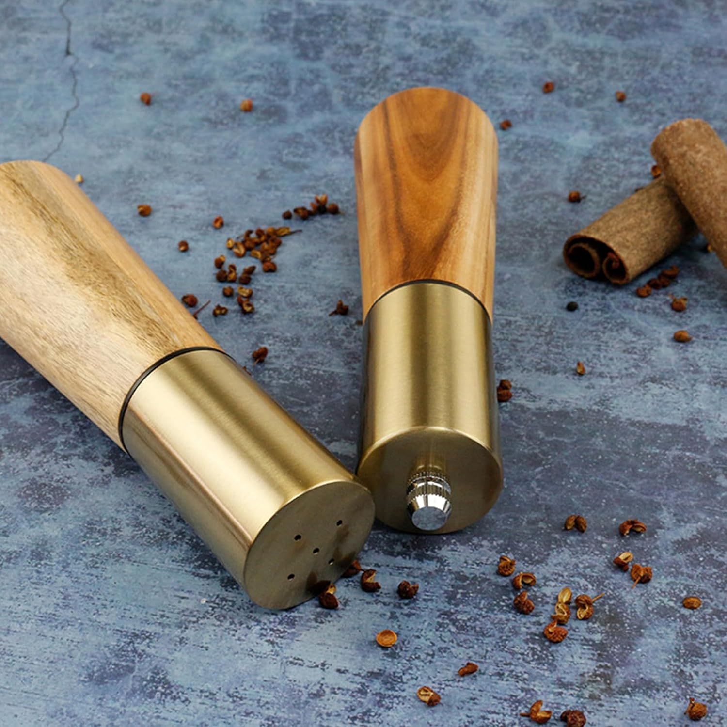 Salt and Pepper Mill Combo with Base Stand Kitchen Seasoning Gadget Coarse Salt and Pepper Mill Kitchen Utensil for Seasoning